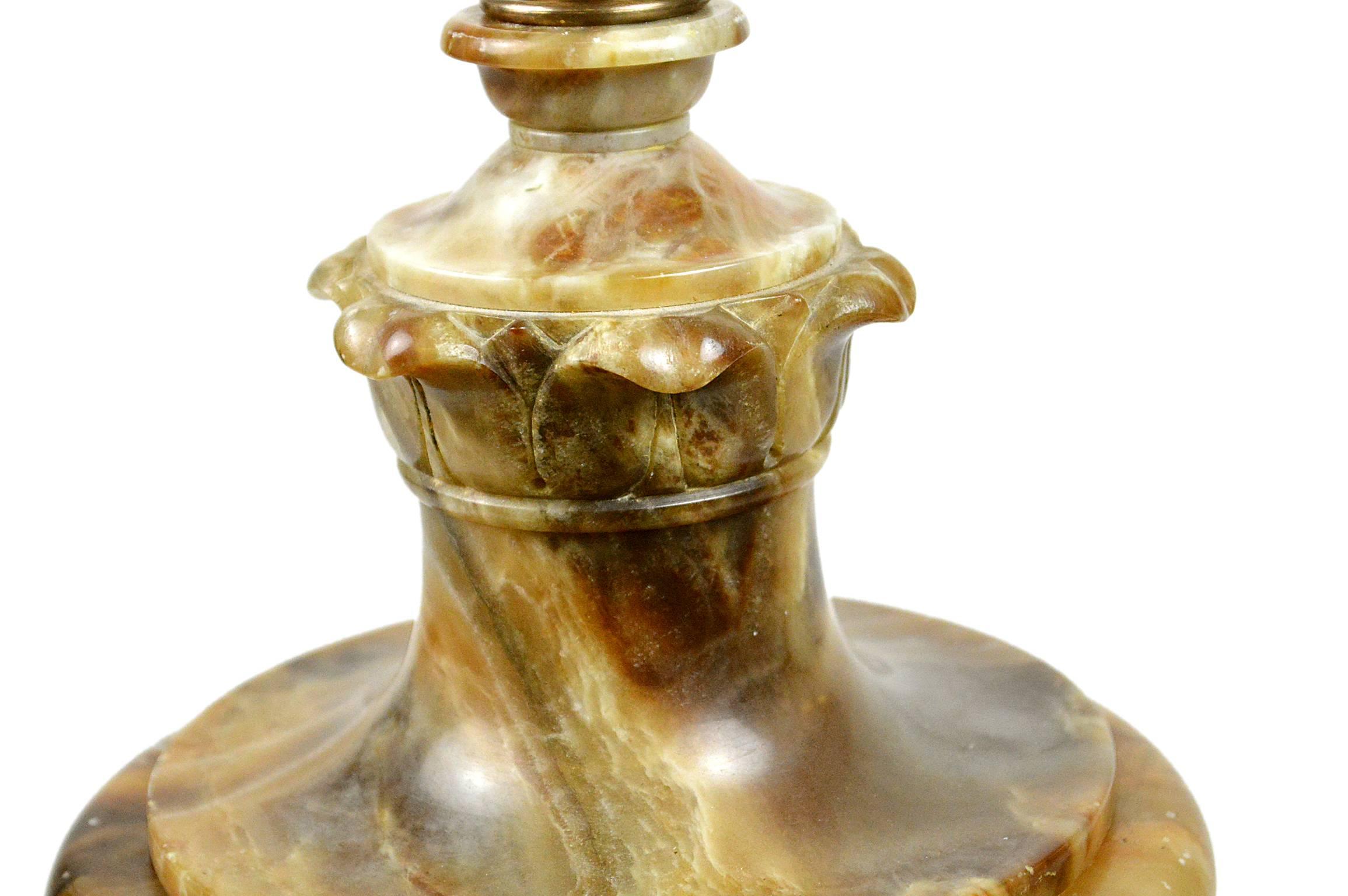 20th Century Neoclassical Style Italian Alabaster Table Lamp For Sale