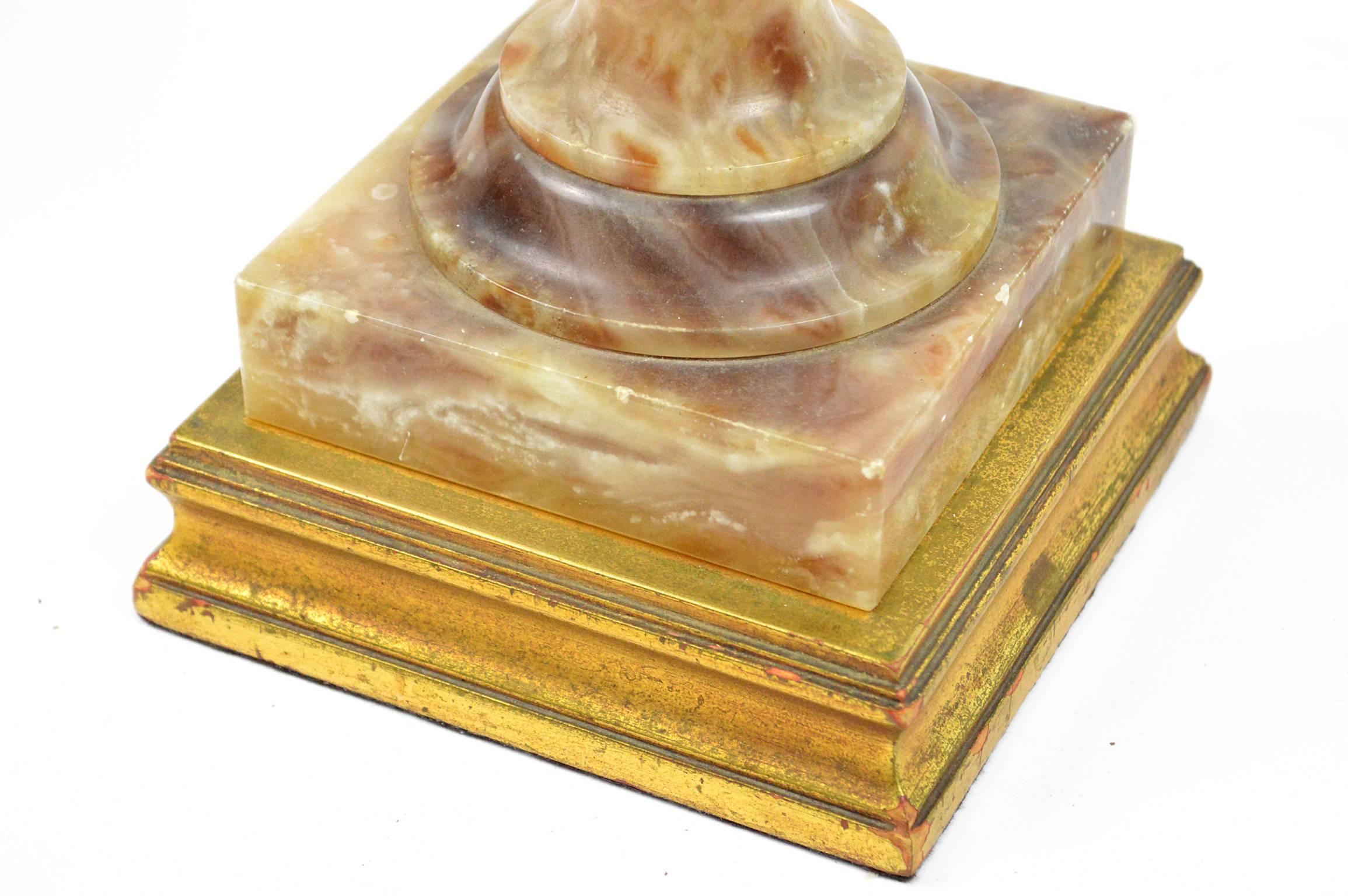 Neoclassical Style Italian Alabaster Table Lamp For Sale 1