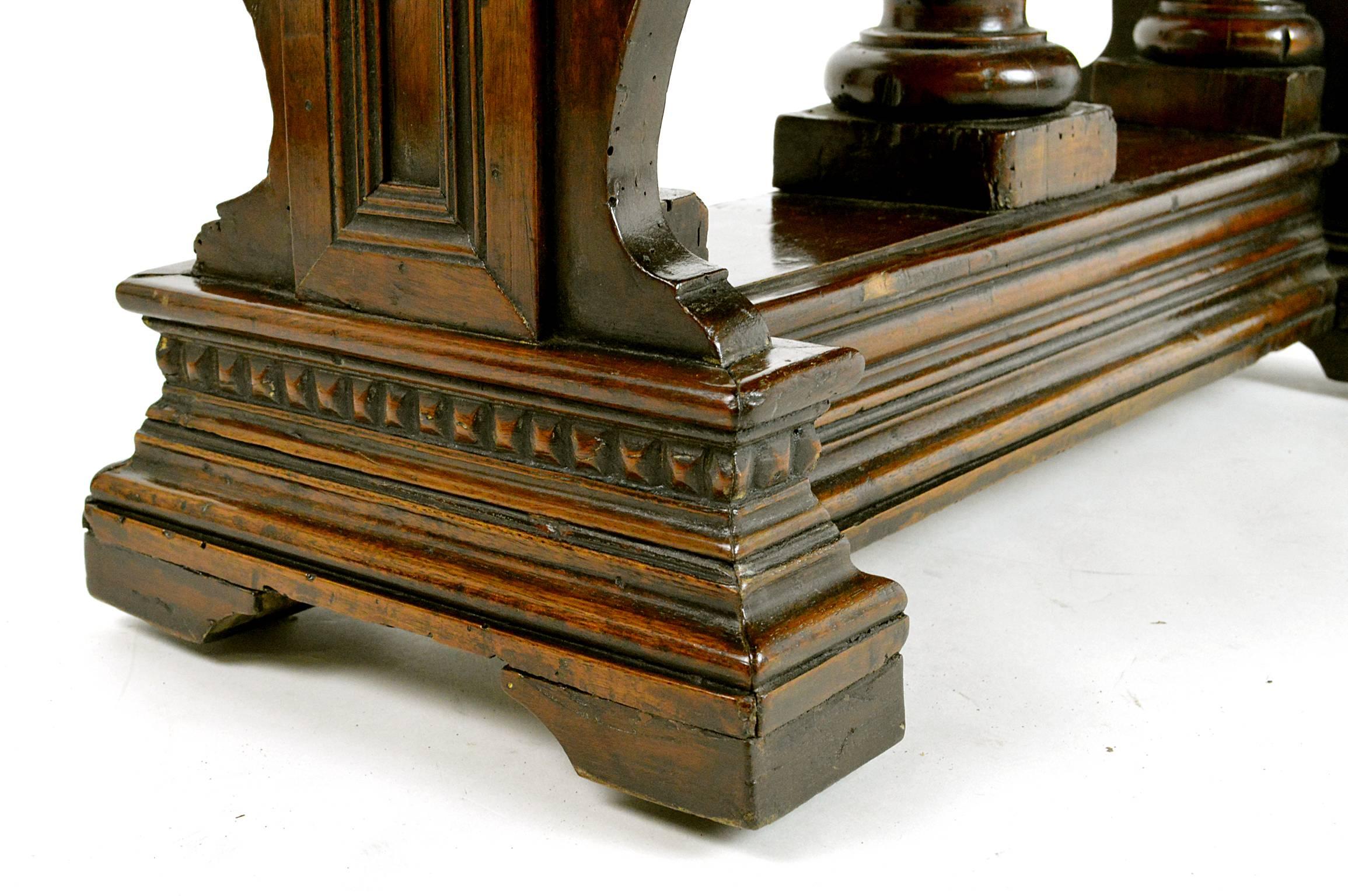 18th Century Renaissance Style Italian Walnut Side Table For Sale 1