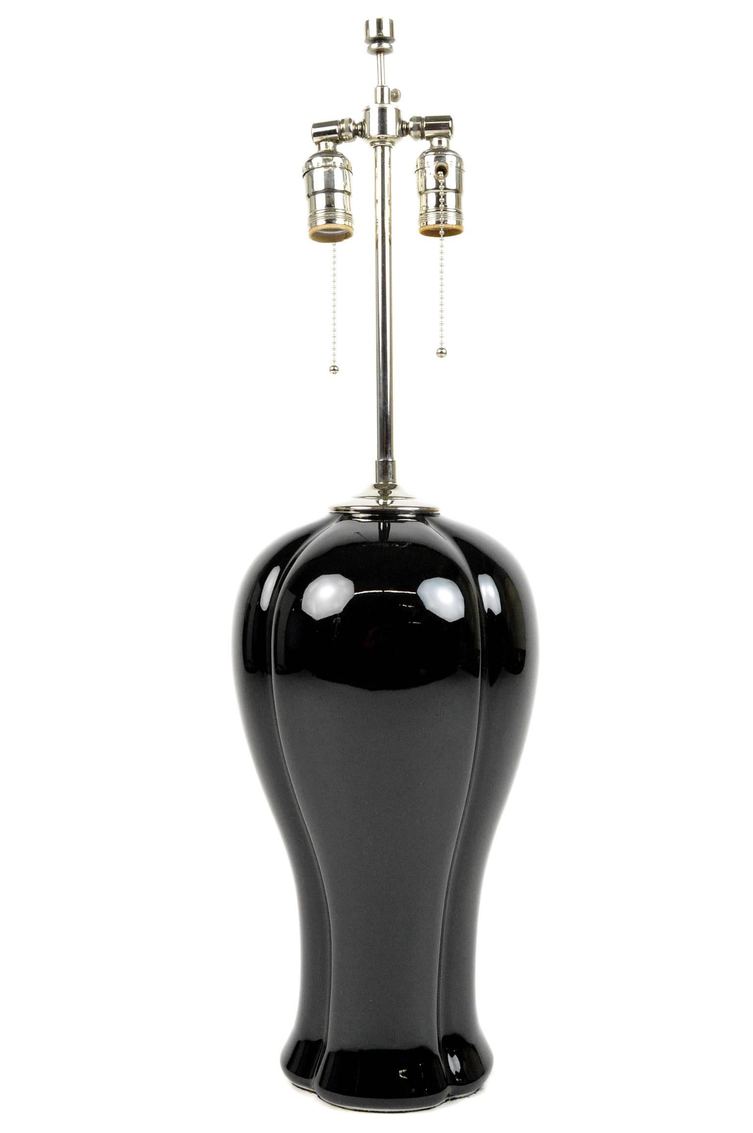 Pair of Black Glazed Ceramic Lamps In Good Condition For Sale In Atlanta, GA
