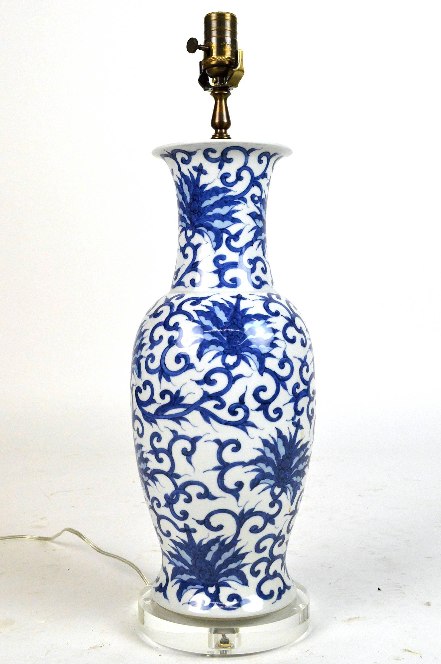 Pair of Japanese Blue and White Porcelain Lamps In Good Condition For Sale In Atlanta, GA