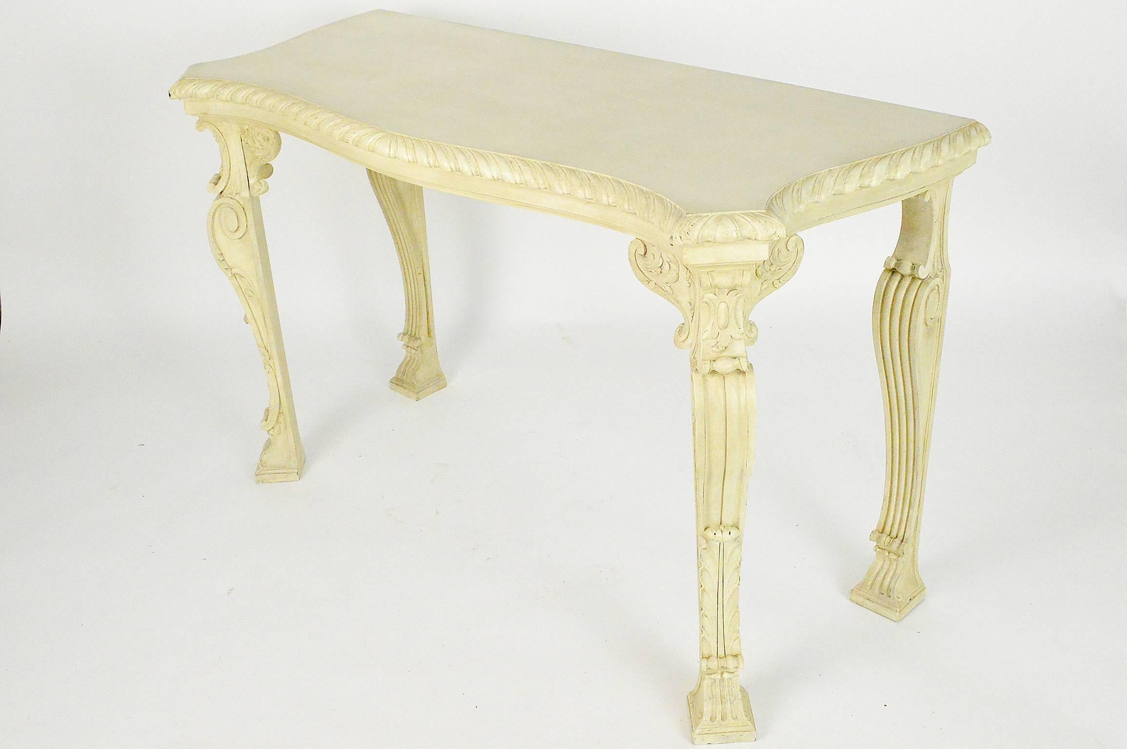 20th Century Pair of English George II William Kent Style Console Tables For Sale