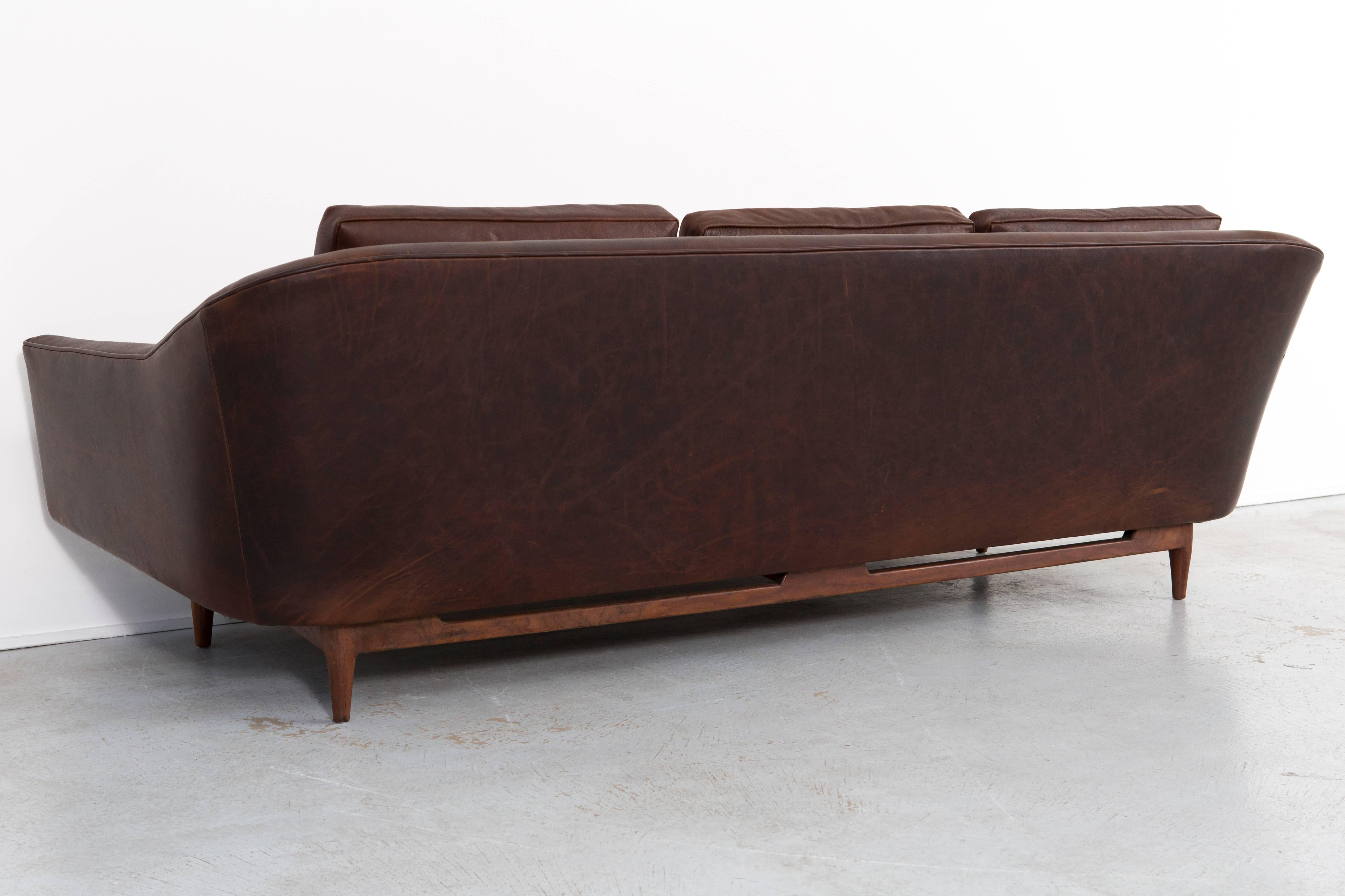 American Jens Risom Model 2516 Sofa 