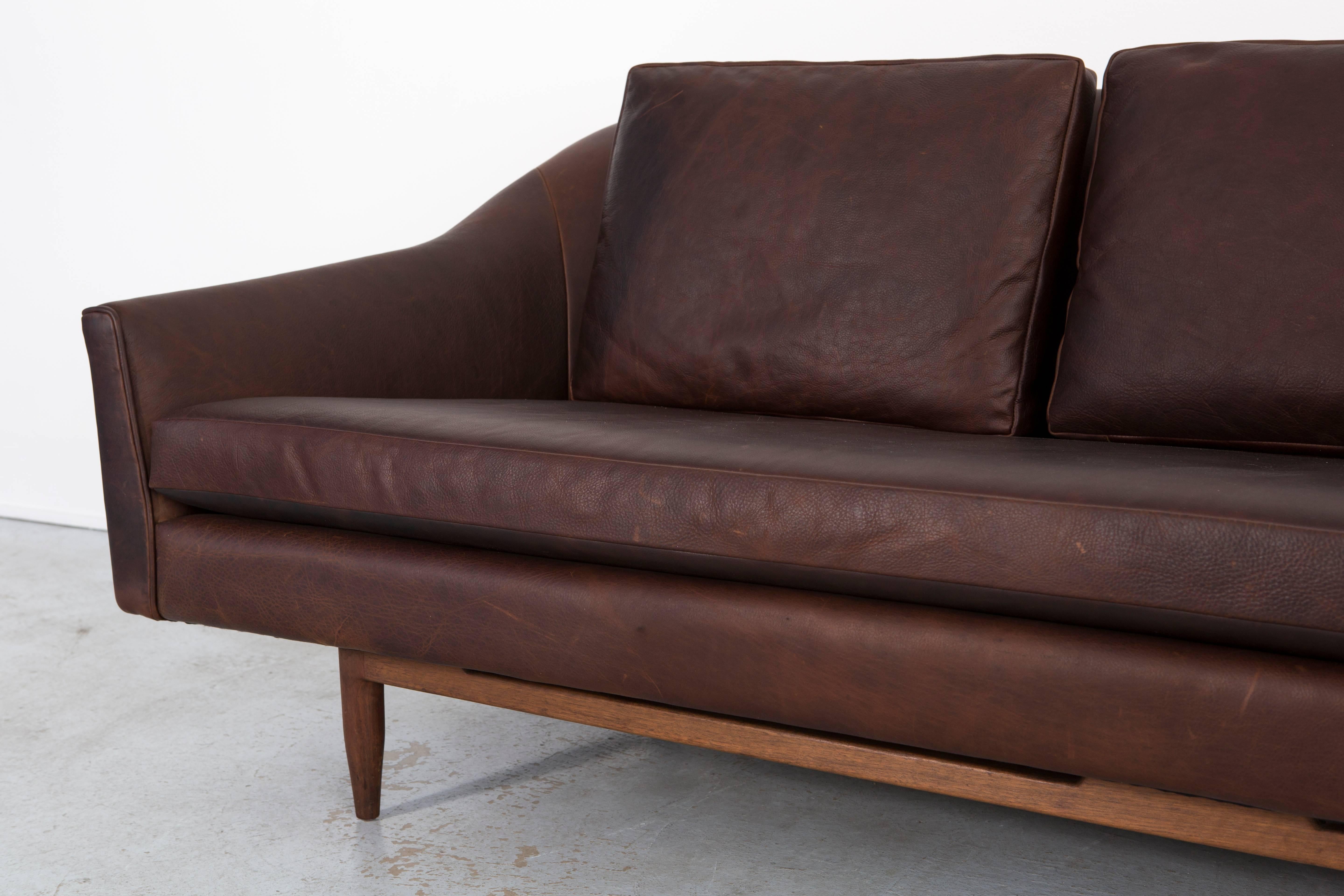 Mid-20th Century Jens Risom Model 2516 Sofa 