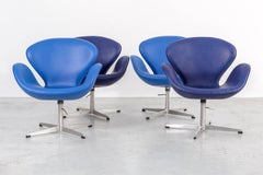 Set of Four Mid-Century Modern Early Edition Arne Jacobsen Swan Chairs