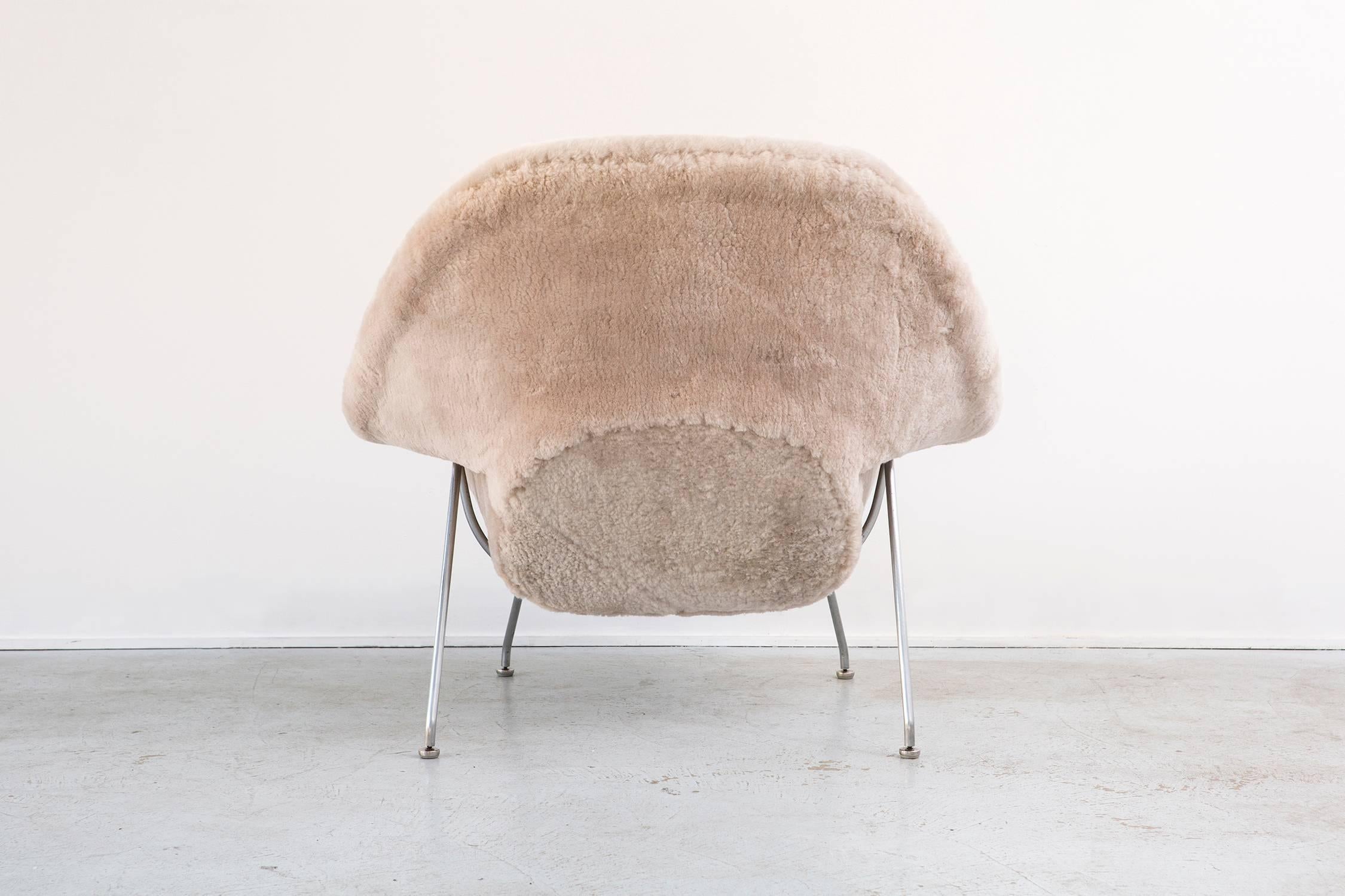 Mid-Century Modern Eero Saarinen for Knoll Womb Chair in Shearling In Excellent Condition In Chicago, IL