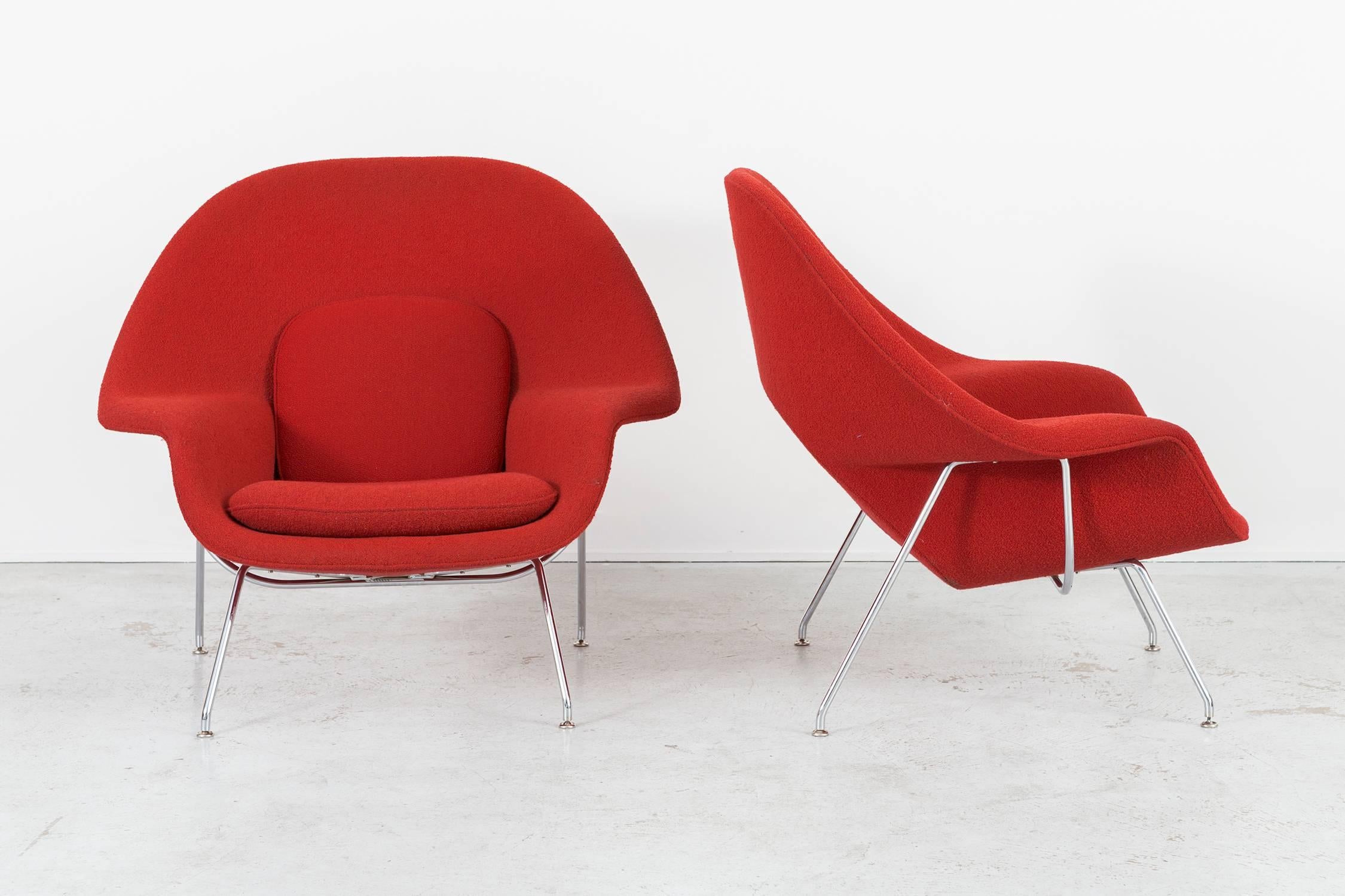 Set of two Womb chairs

Designed by Eero Saarinen for Knoll

USA, d 1948 / circa 1960s

original upholstery + steel frame

Measures: 37