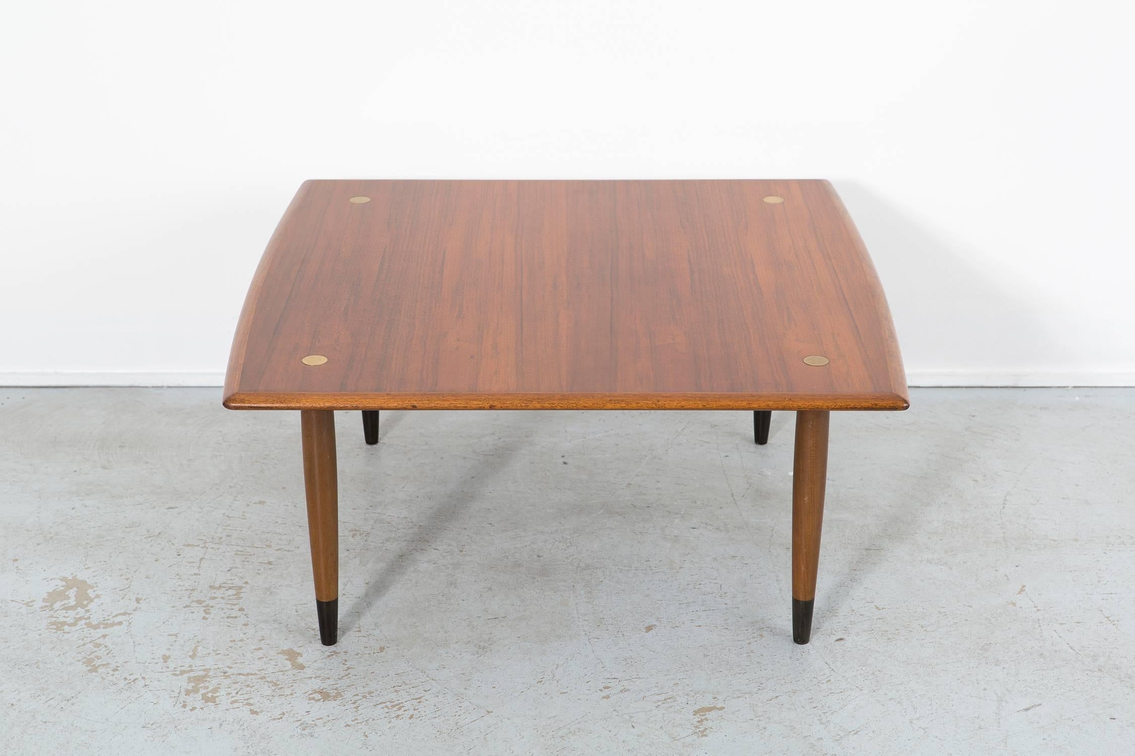 Mid-Century coffee table 

by DUX,

Sweden, circa 1960s.

Teak

legs are detachable.