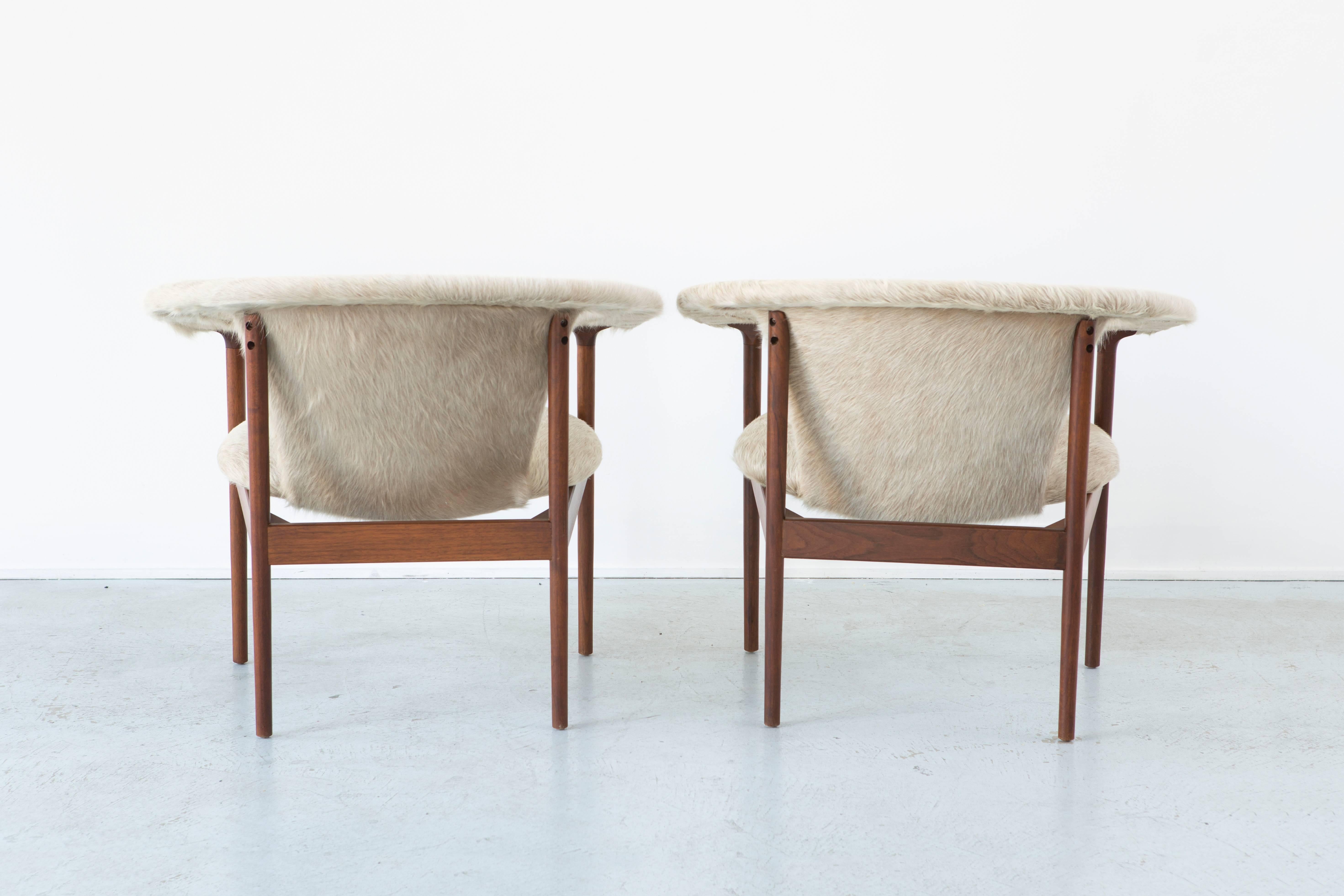 American Rare Set of Adrian Pearsall Lounge Chairs Reupholstered in Brazilian Cowhide