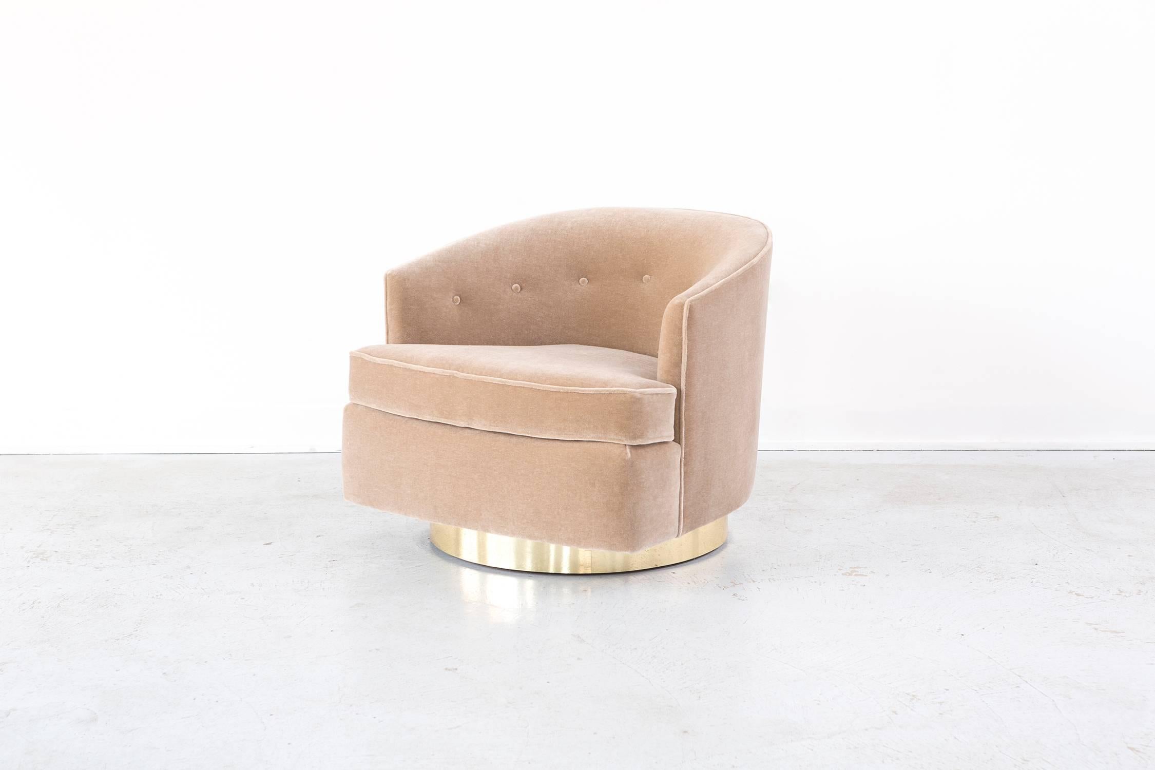 Mid-20th Century Set of Milo Baughman Swivel Chairs Reupholstered in Mohair