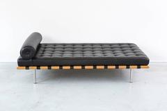 Mid-Century Modern Barcelona Daybed Couch by Mies Van Der Rohe for Knoll