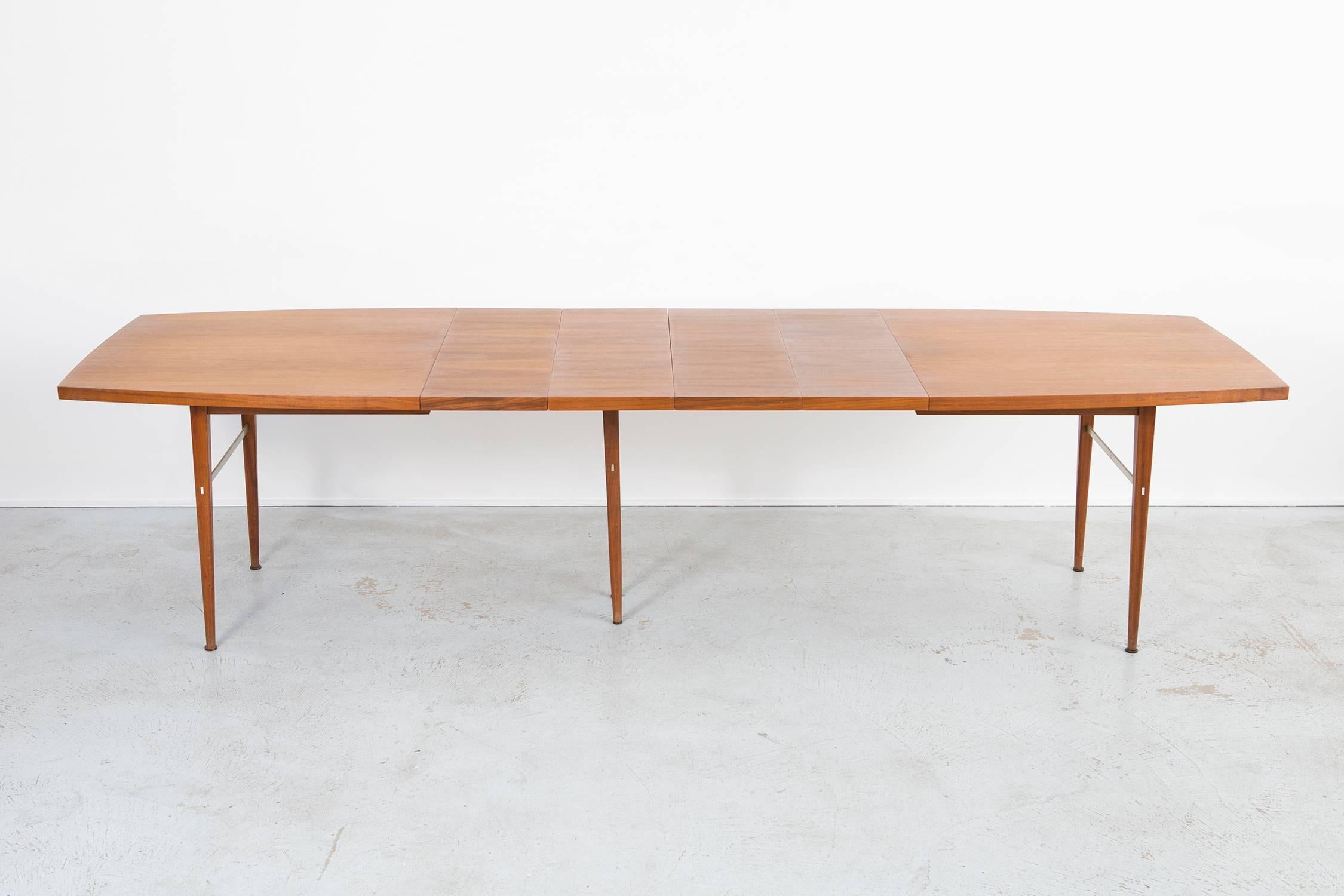 Mid-Century Modern Paul McCobb Dining Table In Excellent Condition In Chicago, IL