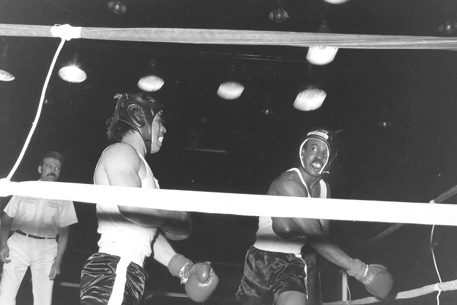 Paper 67 Vintage Chicago Boxing Photos, circa 1980s For Sale