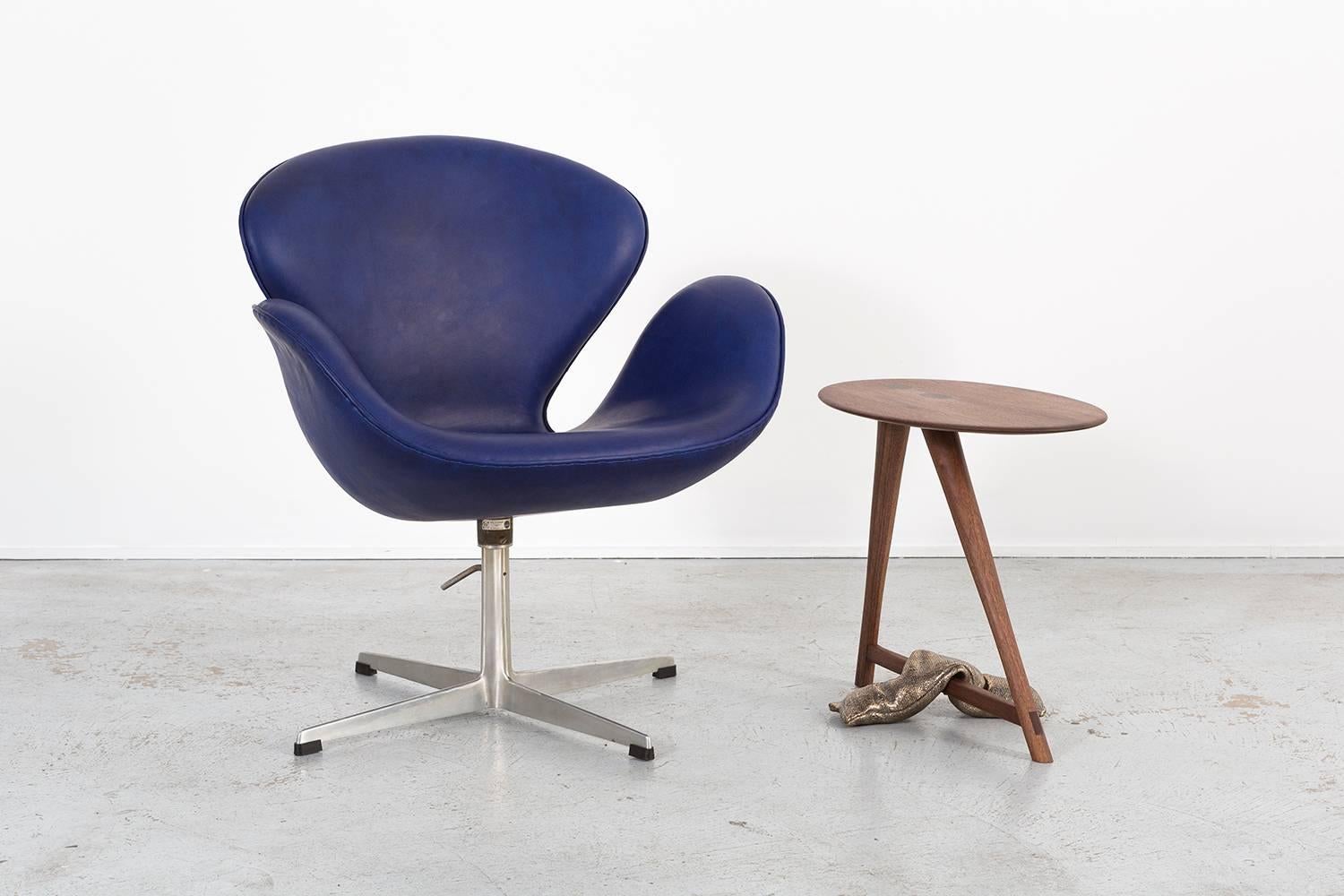 Counterbalance’s wood is handcrafted by the artist and designer, Adam Mansour. With a focus on innovative and elegant form, Mansour achieved both a physical and formal balance in this design. The cast bronze weight attaches with hidden hardware on