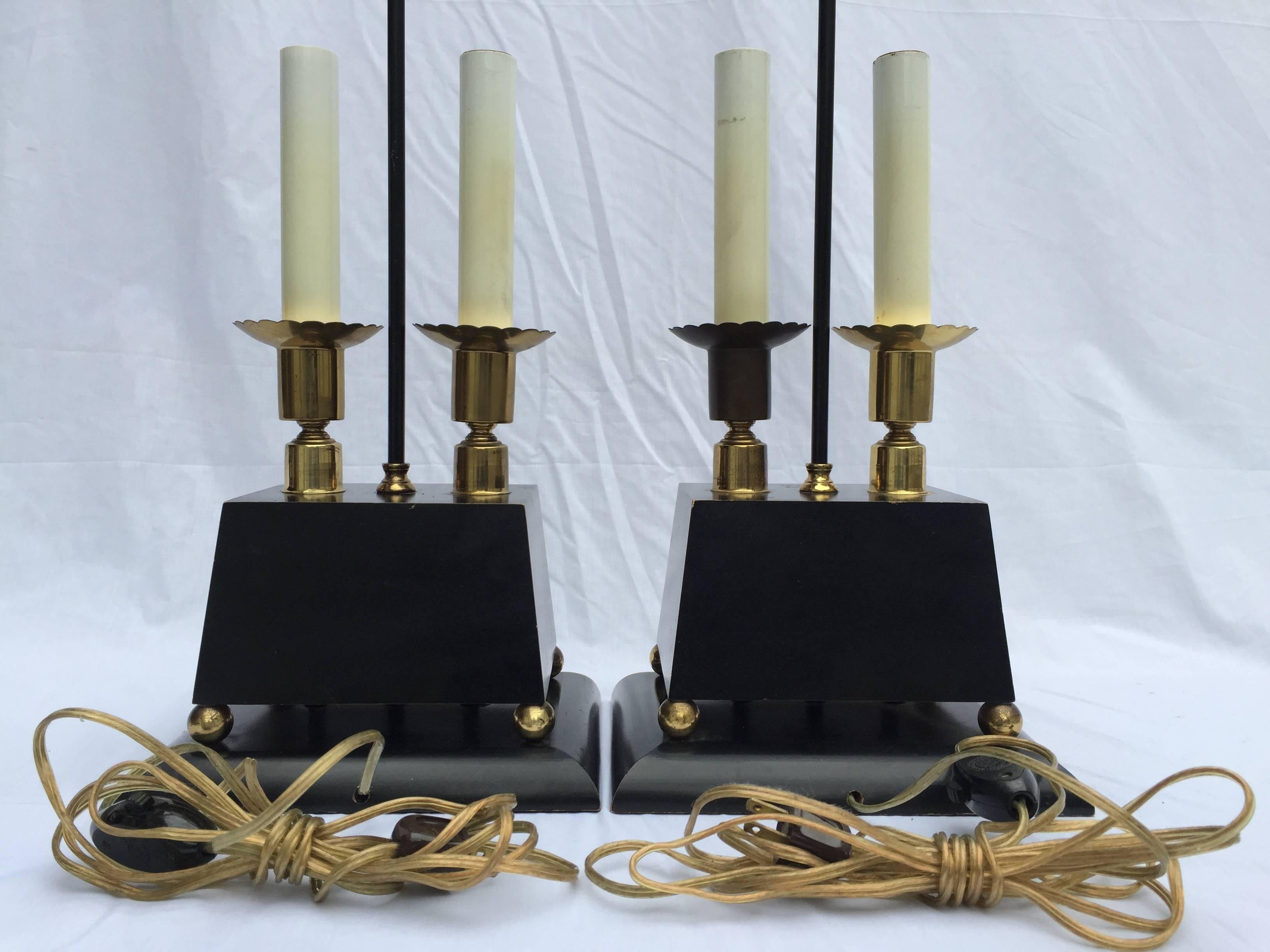 Pair of Parzinger-esque Wood and Brass Table Lamps with Trapezoid Bases In Good Condition In New York, NY