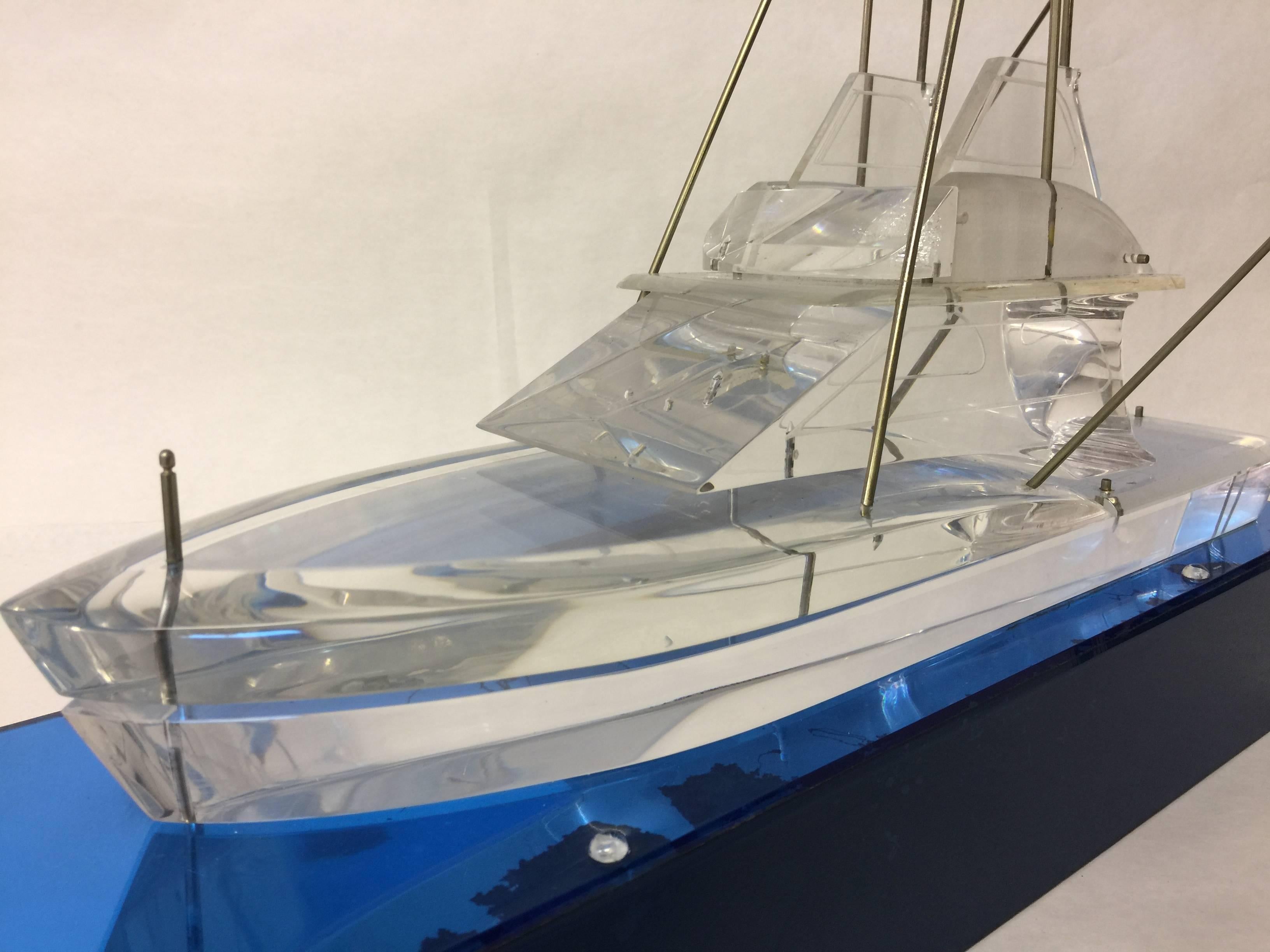 Vintage Lucite Acrylic Deep Sea Sport Fishing Boat Model Sculpture 4