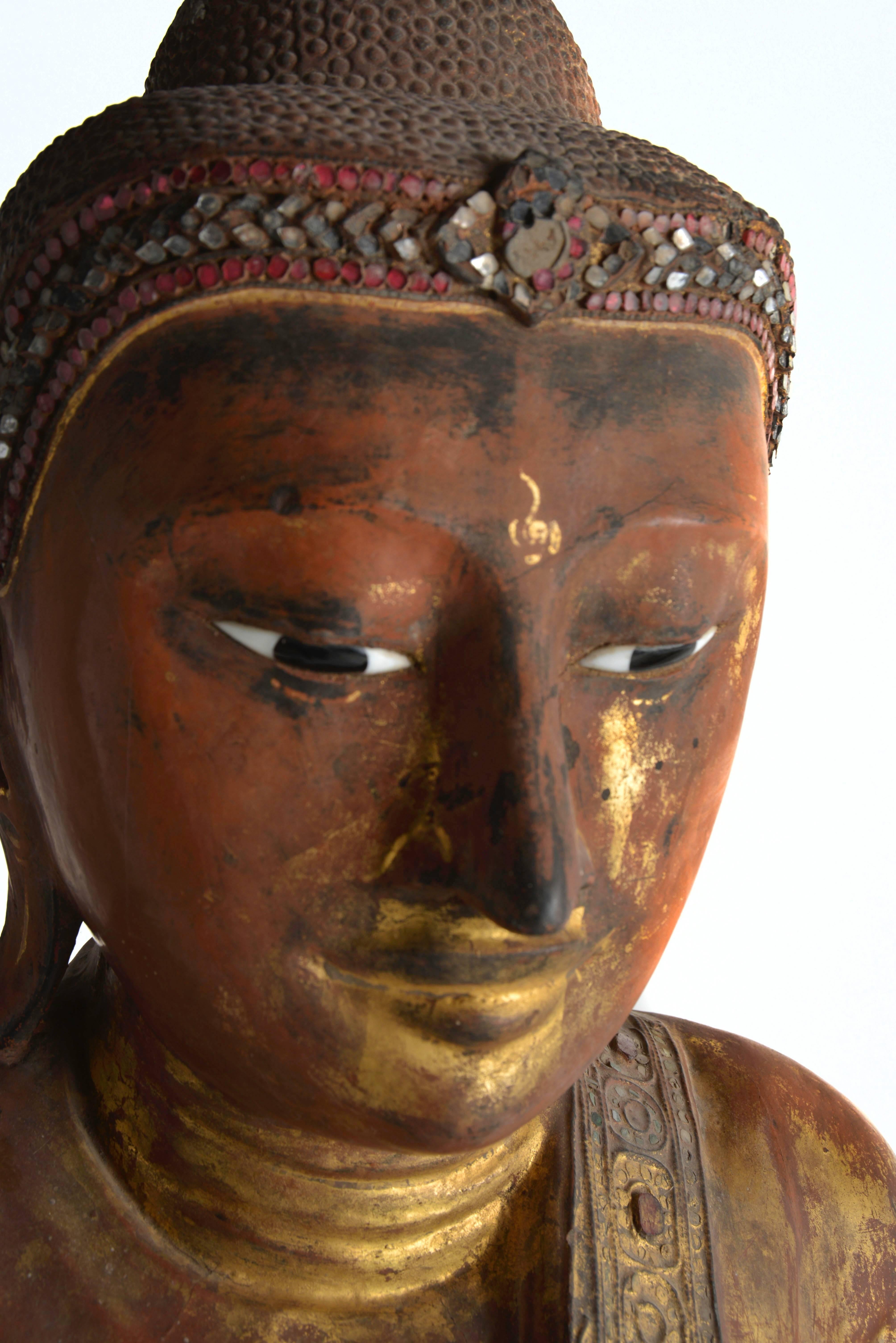 Large Standing Sculpture of Burmese Buddha, 19th Century In Good Condition For Sale In Oisterwijk, NL