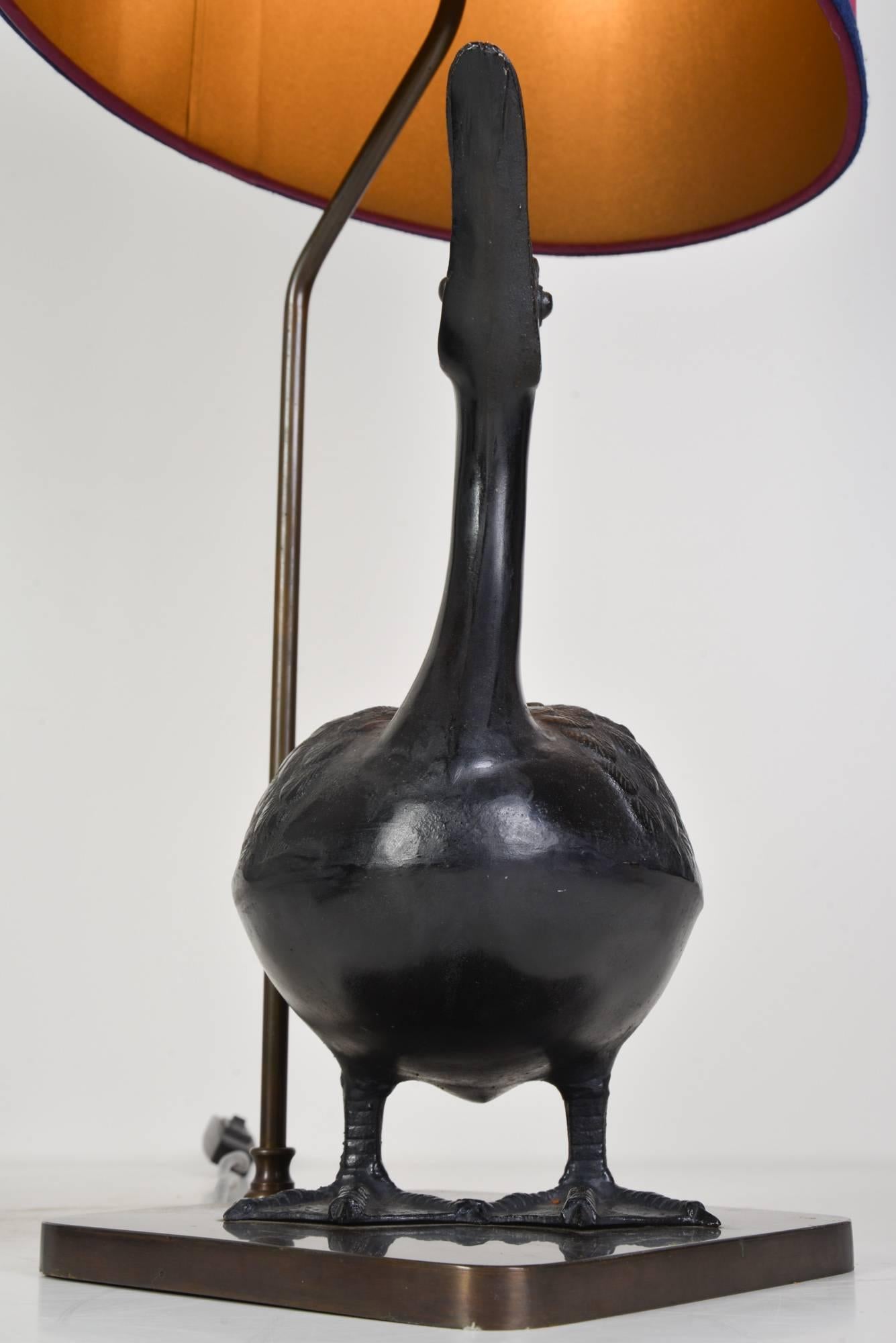 Pair of Vintage Chinese Bronze Goose Table Lamps In Excellent Condition For Sale In Oisterwijk, NL