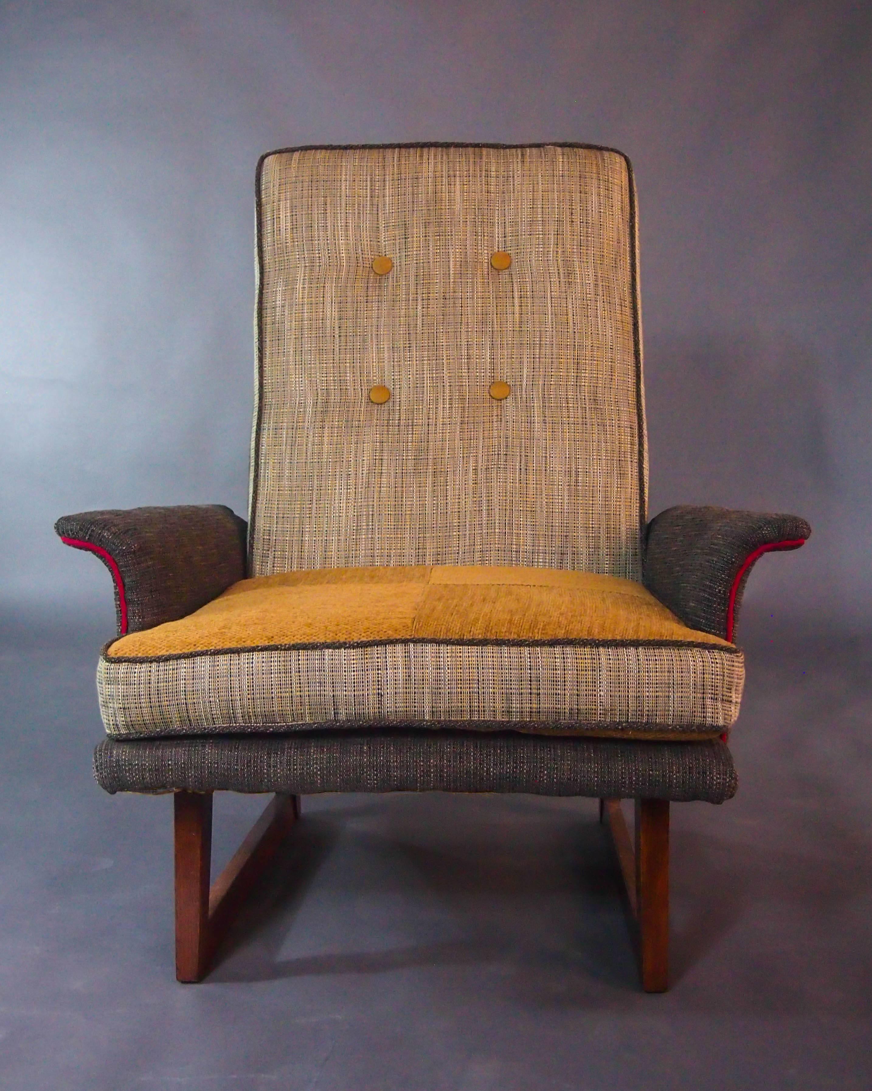Mid-Century Modern Mid-Century Armchair in Gray Tweed and Gold For Sale