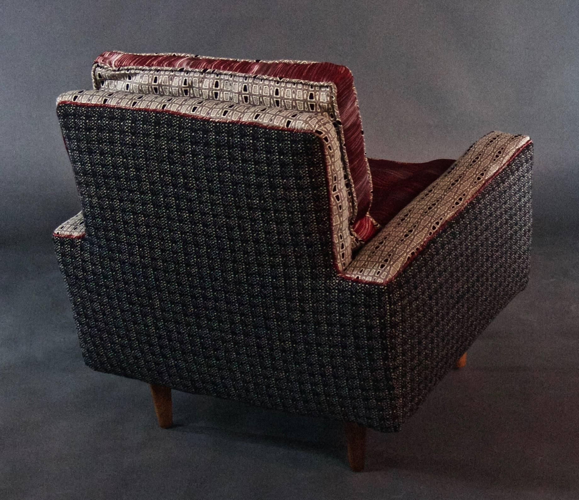 Mid-Century Knoll Armchair in Gray Wool with Red Satin Seat--in stock In Good Condition In Brooklyn, NY