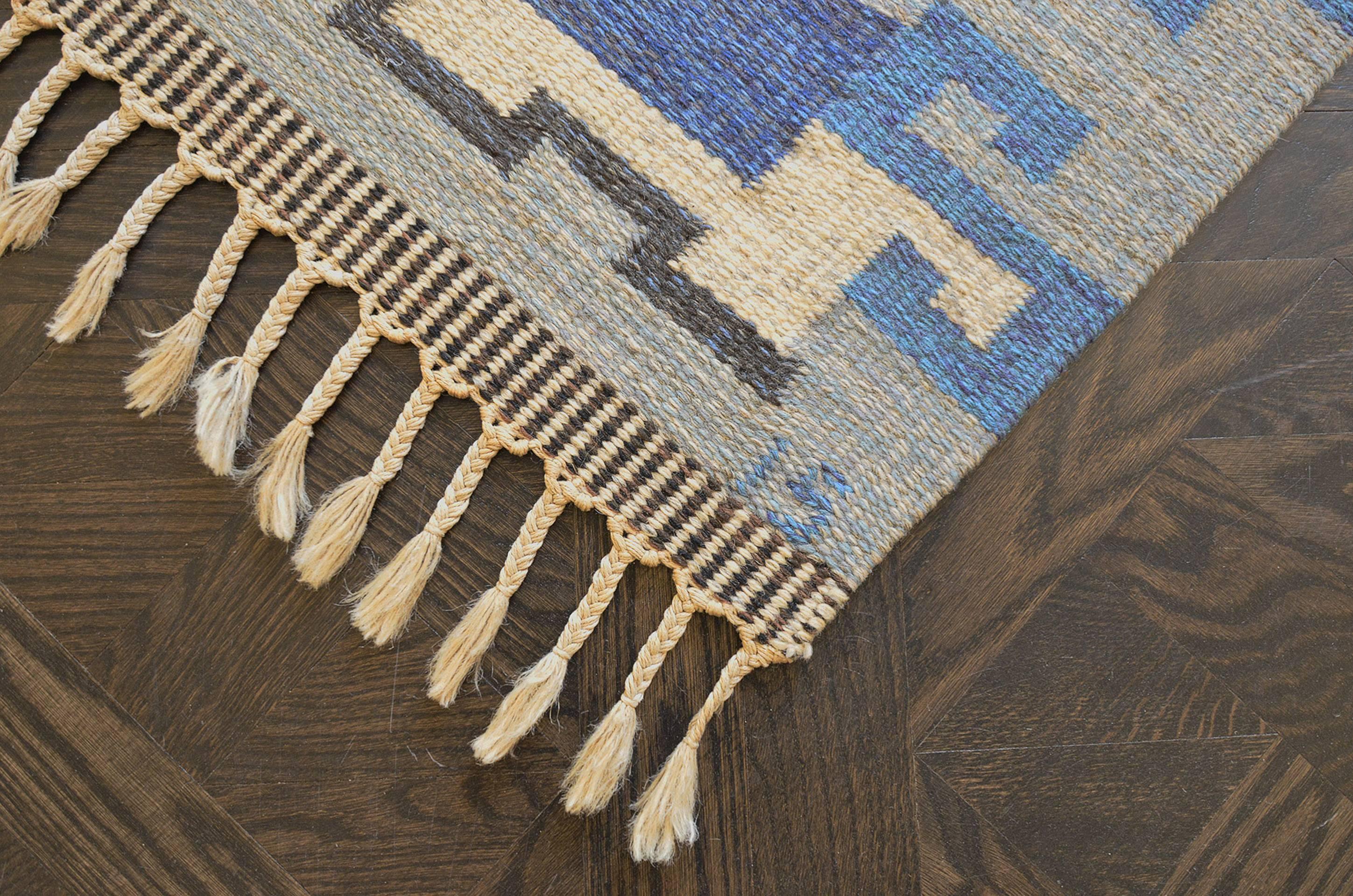 Hand-Woven Mid-20th Century Swedish Rug Signed by Ingegerd Silow For Sale