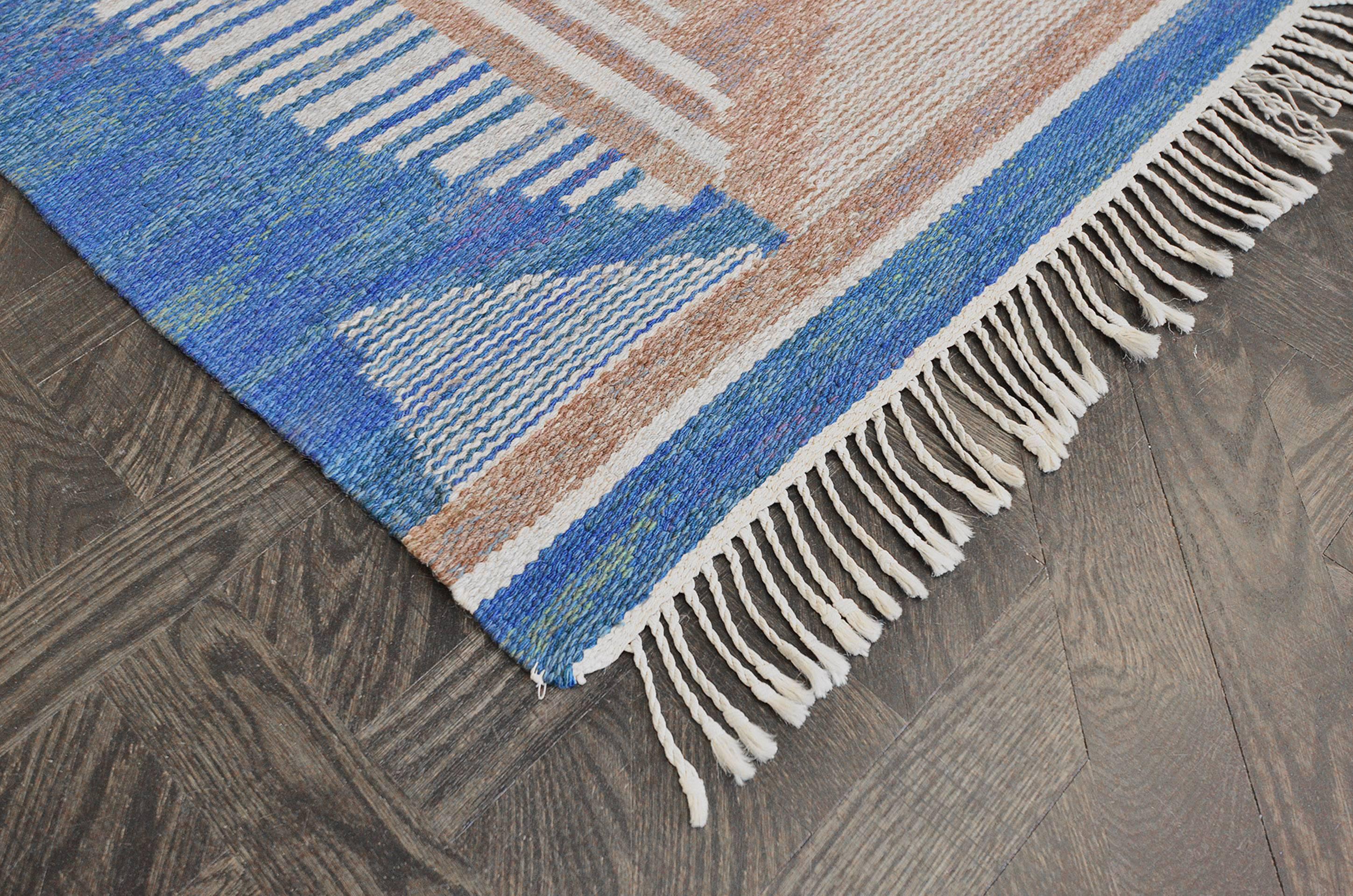 Hand-Woven Mid-20th Century Swedish Deco Rug For Sale