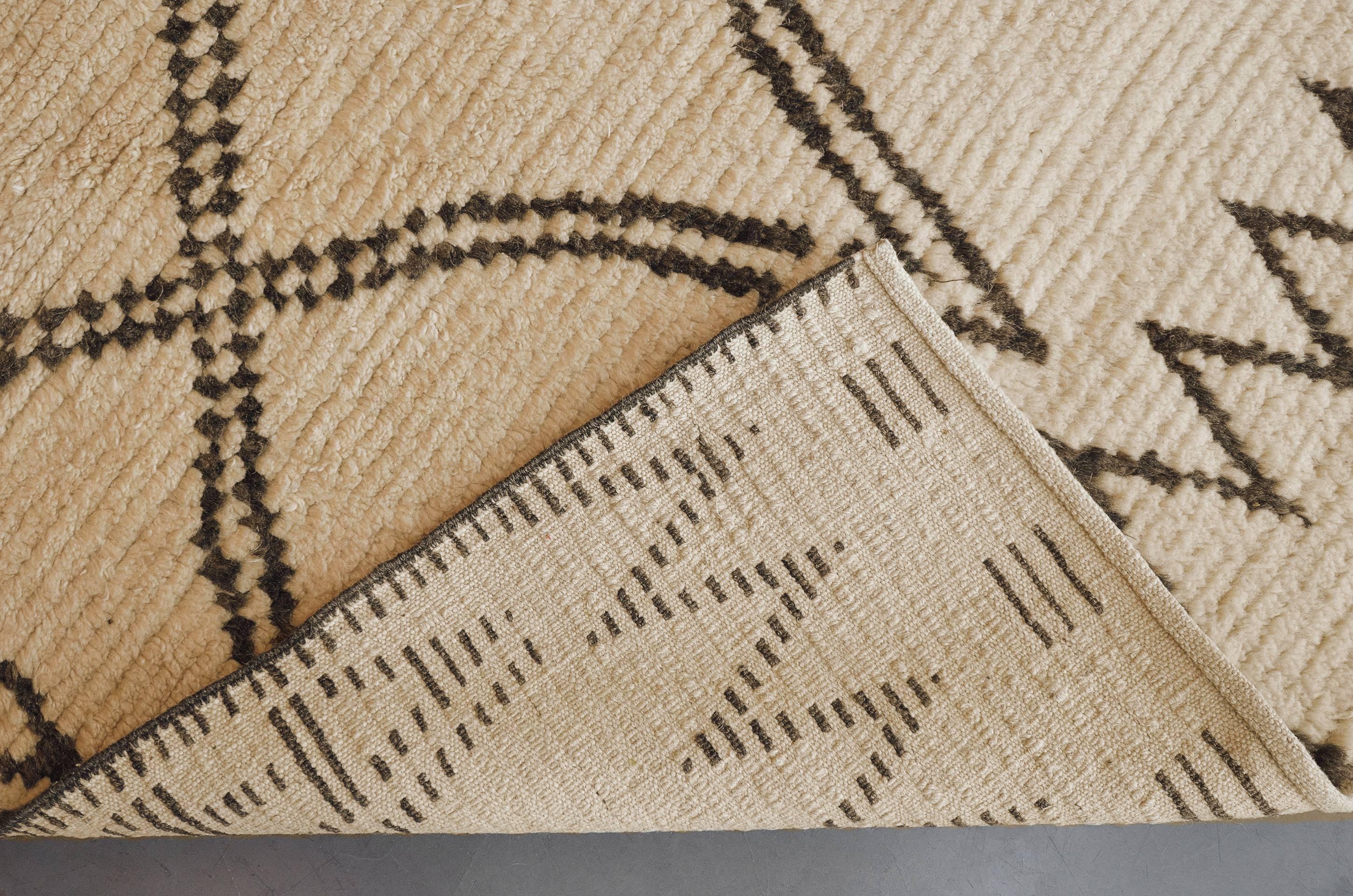 Handgewebter marokkanischer Vintage-Deko-Teppich aus Wolle aus den 70er Jahren  (Handgeknüpft) im Angebot