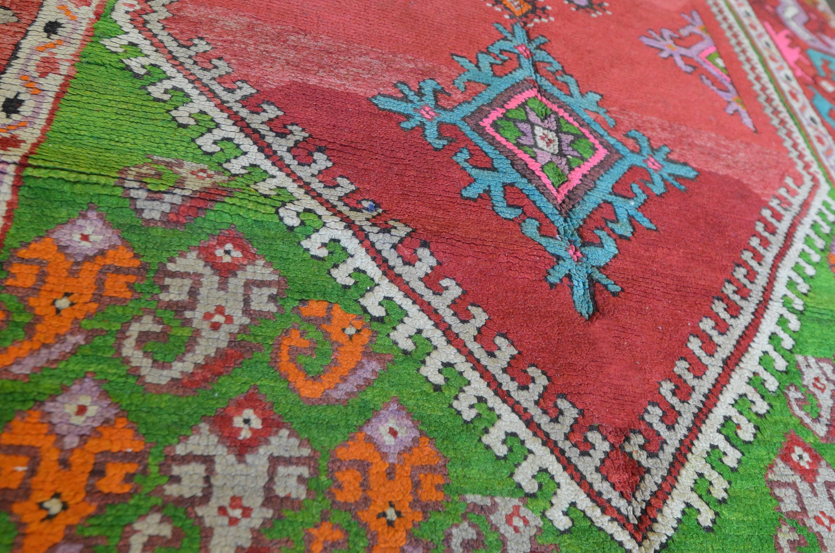 Hand-Knotted Early 20th Century Ghordes Rug from North Aegean