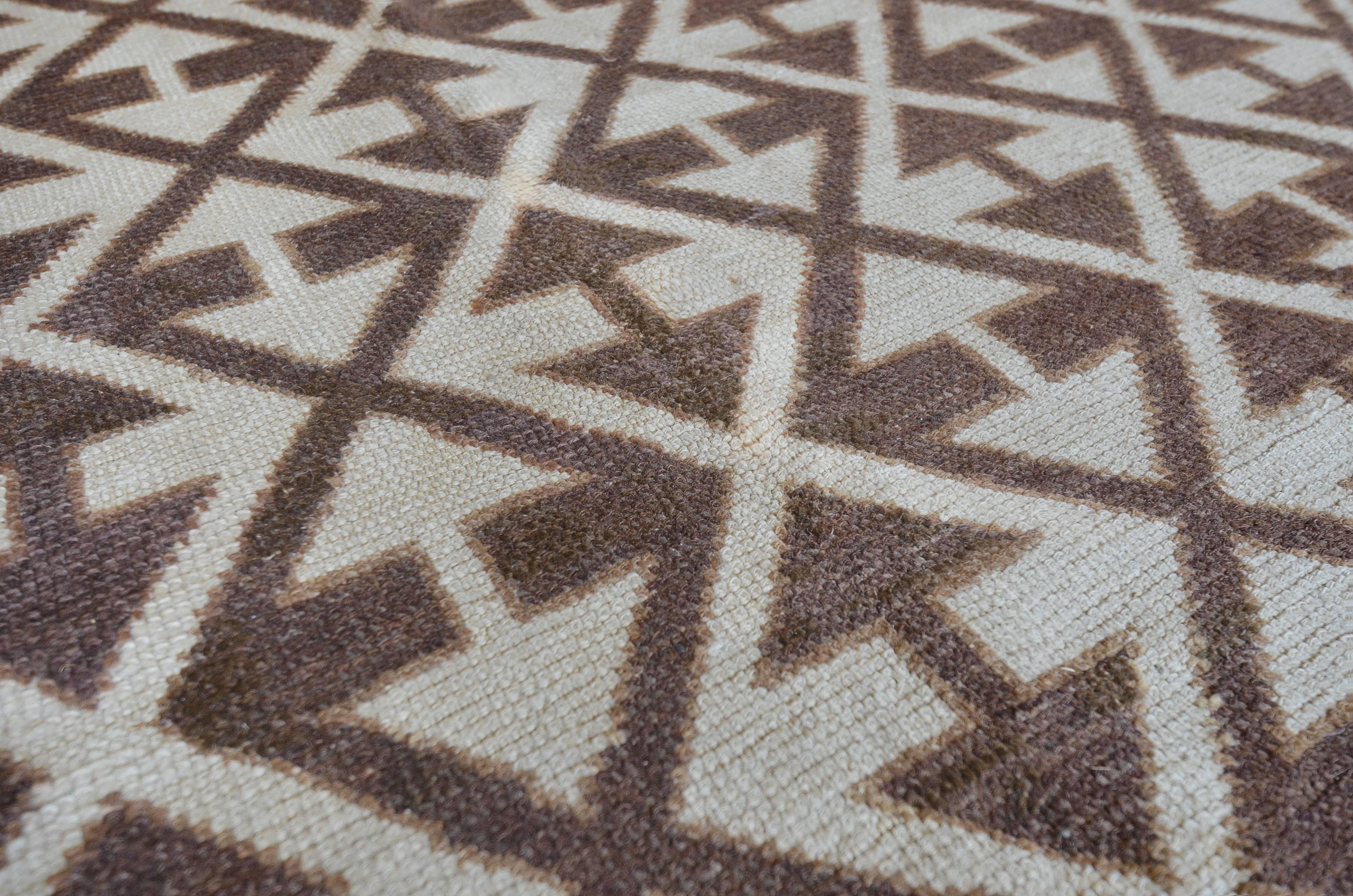 Marokkanischer Teppich aus handgewebter Wolle, frühes 20. im Zustand „Gut“ im Angebot in West Hollywood, CA