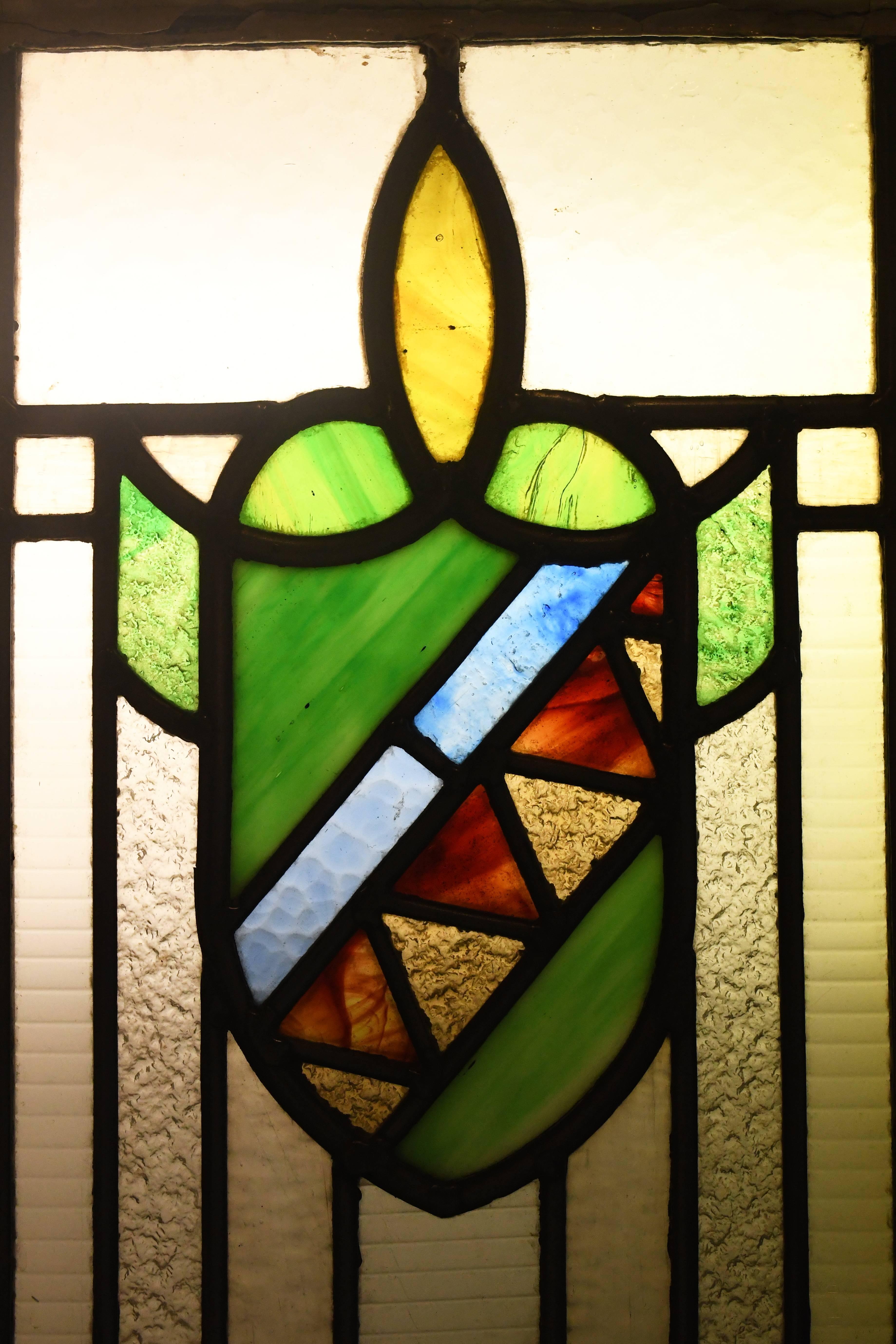 Stained Glass Window with Red and Green Shield In Excellent Condition In Minneapolis, MN
