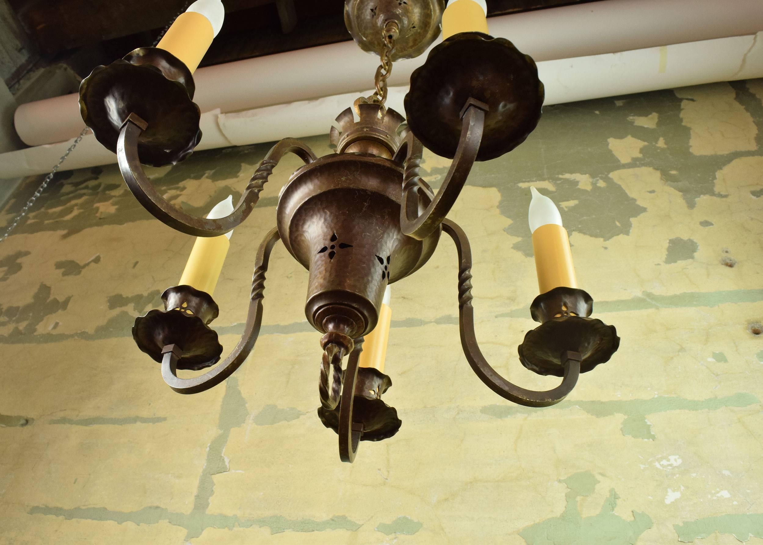 This beautiful ice cream parlor chandelier will fit perfectly in your home! The crown details and hardware will make you feel like royalty!

Inspired by the Arts & Crafts movement in late 19th century England, writer Elbert Hubbard started the