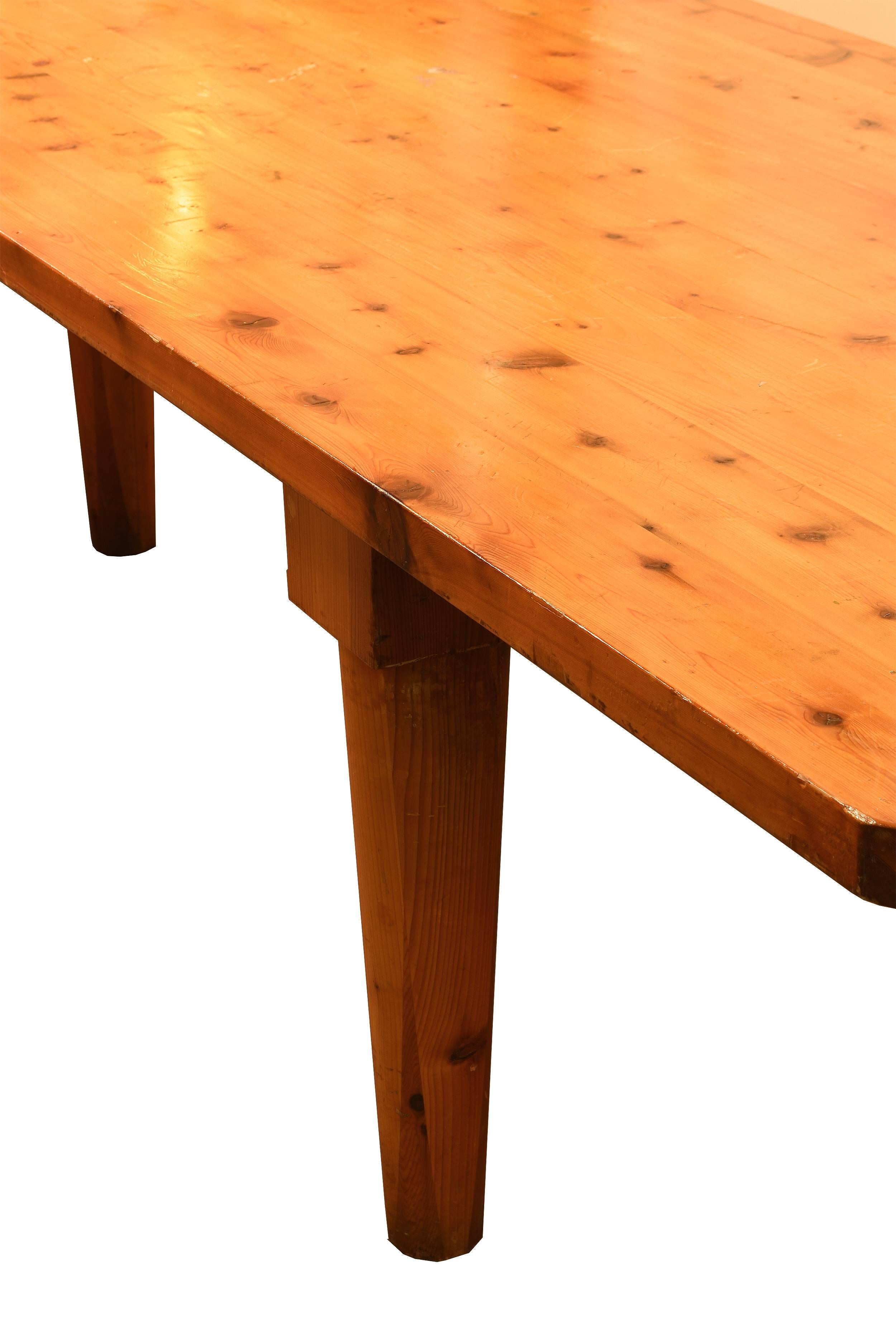 table with rounded edges