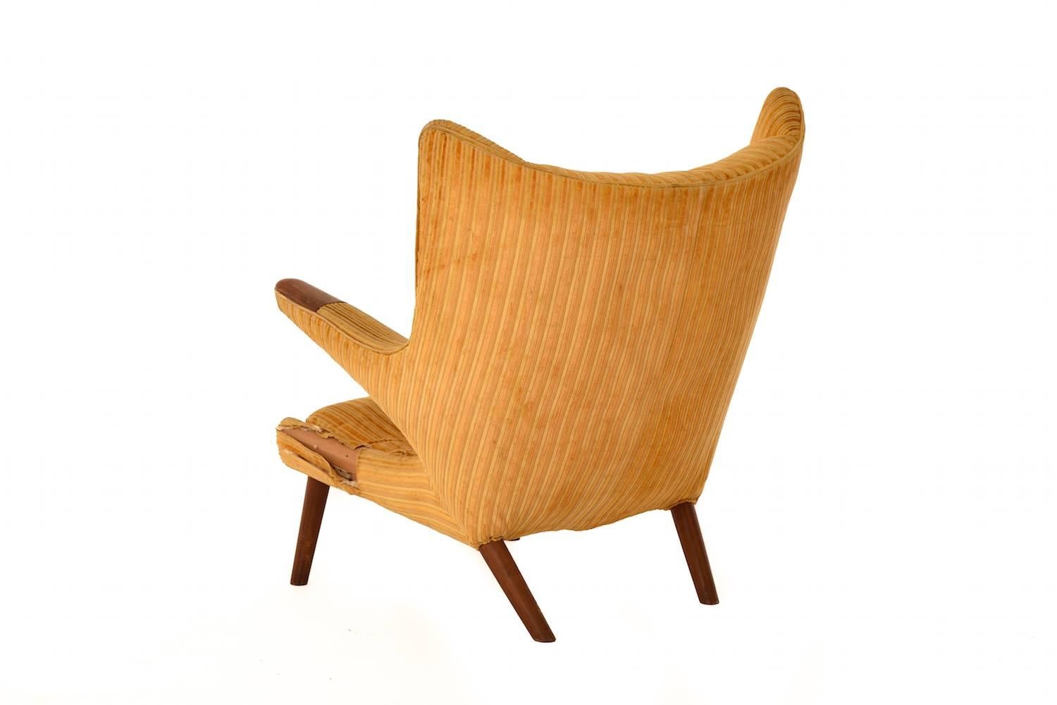 Danish Modern Wegner Bamsestol Lounge Chair In Excellent Condition In Minneapolis, MN