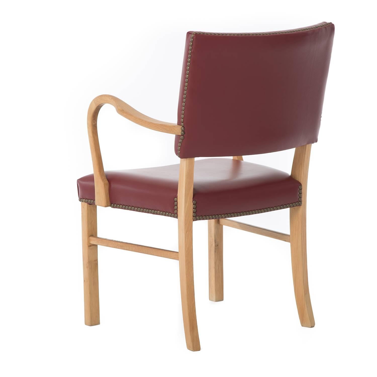 Scandinavian Modern Swoop Armchair For Sale