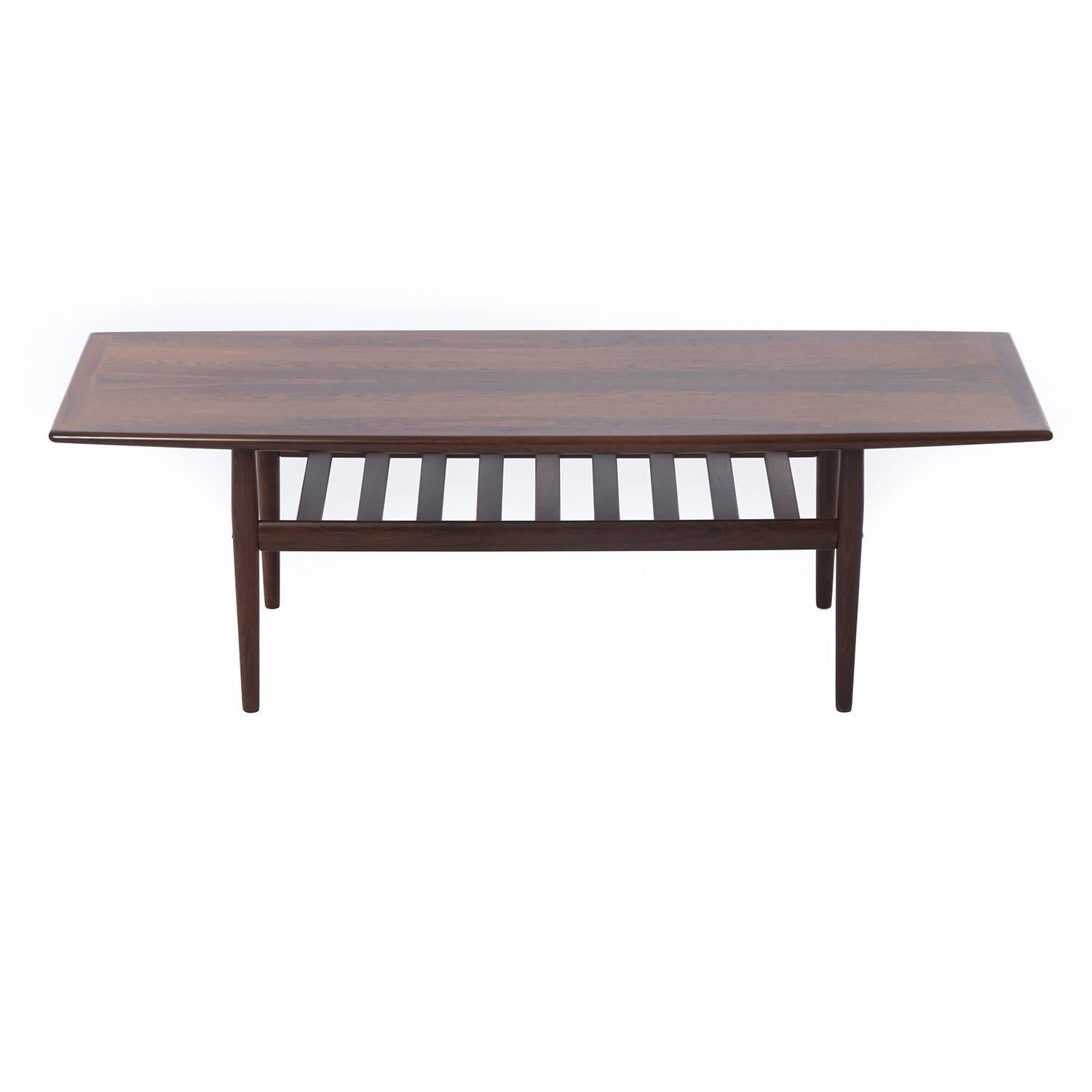 Scandinavian Modern Danish Modern Rosewood Coffee Table with Shelf