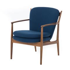 Delegate Chair by Finn Juhl