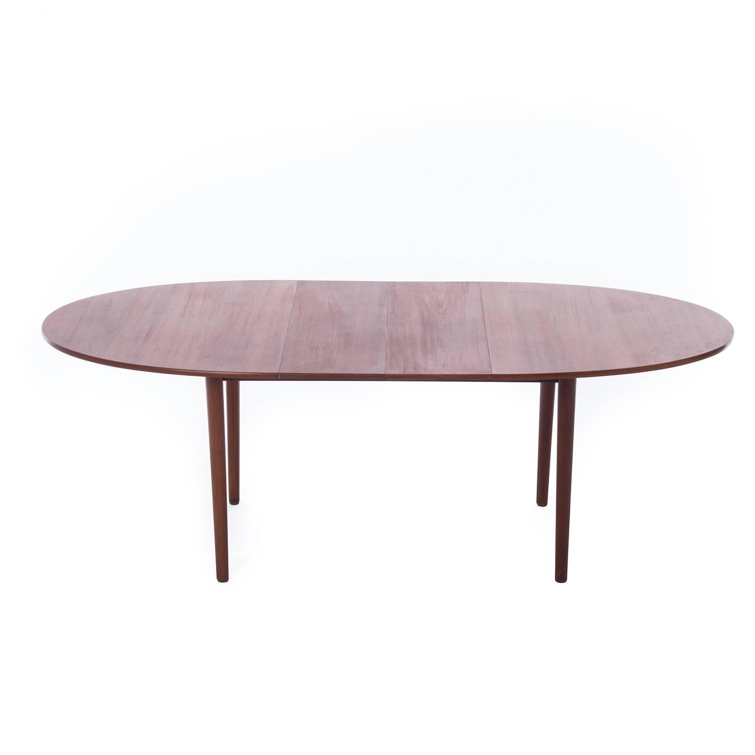 Scandinavian Modern Danish Modern Oval Ellipse Dining Table with Two Leaves