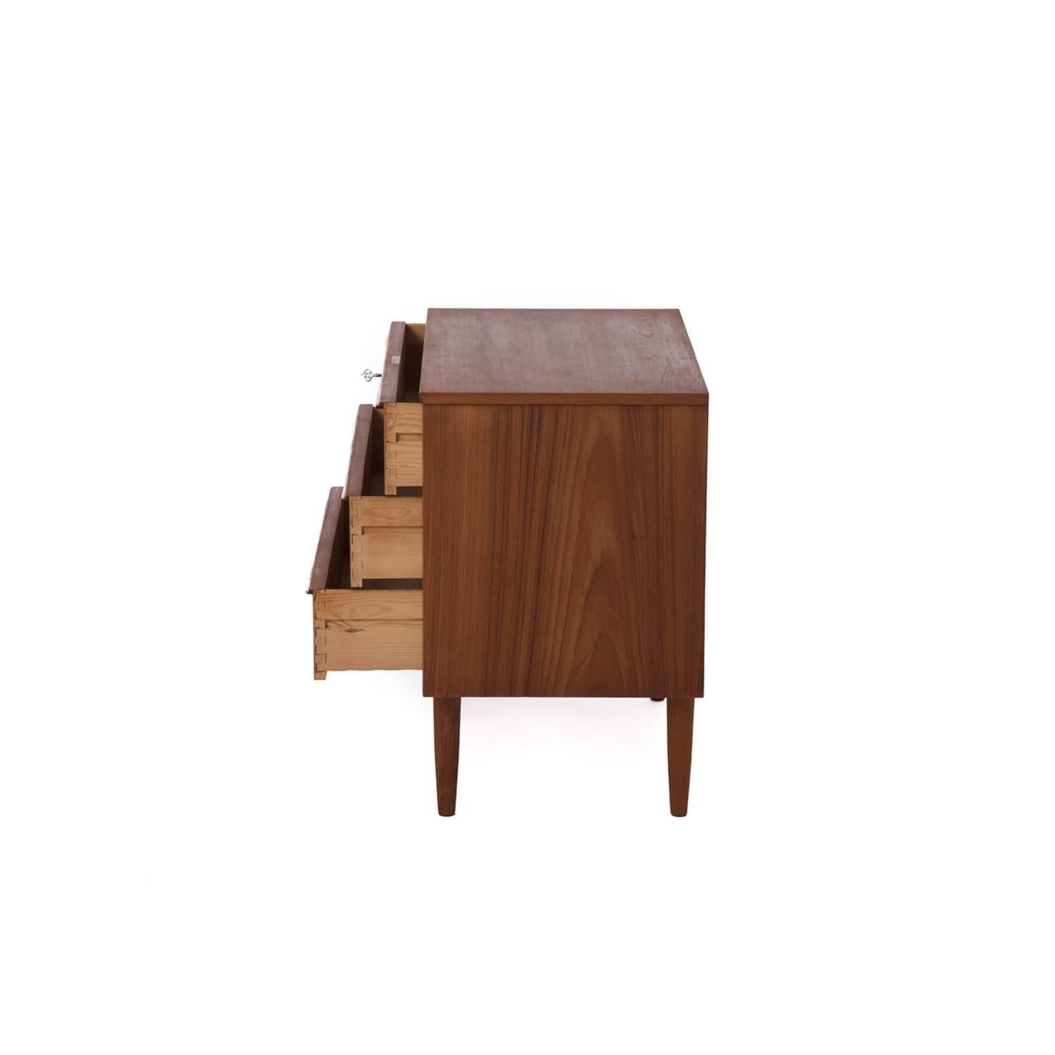 Scandinavian Danish Modern Occasional Chest of Drawers with Wave Style Pull