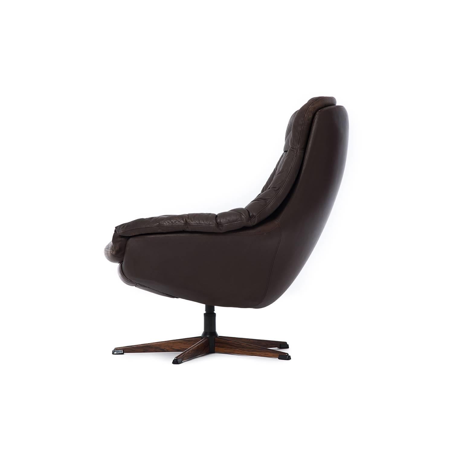 Danish Modern Swivel Glove Chair in Espresso Leather by H. W. Klein In Excellent Condition In Minneapolis, MN