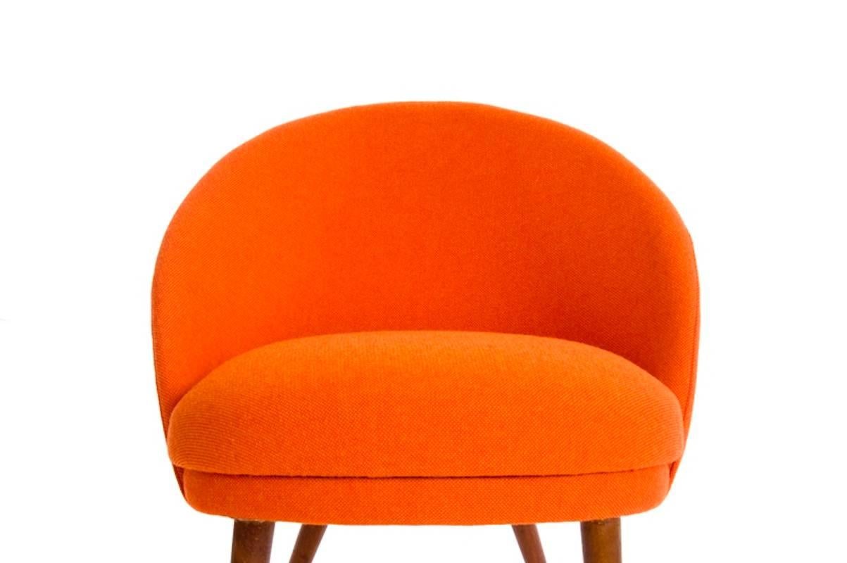 Danish Modern Slipper Chair In Excellent Condition In Minneapolis, MN