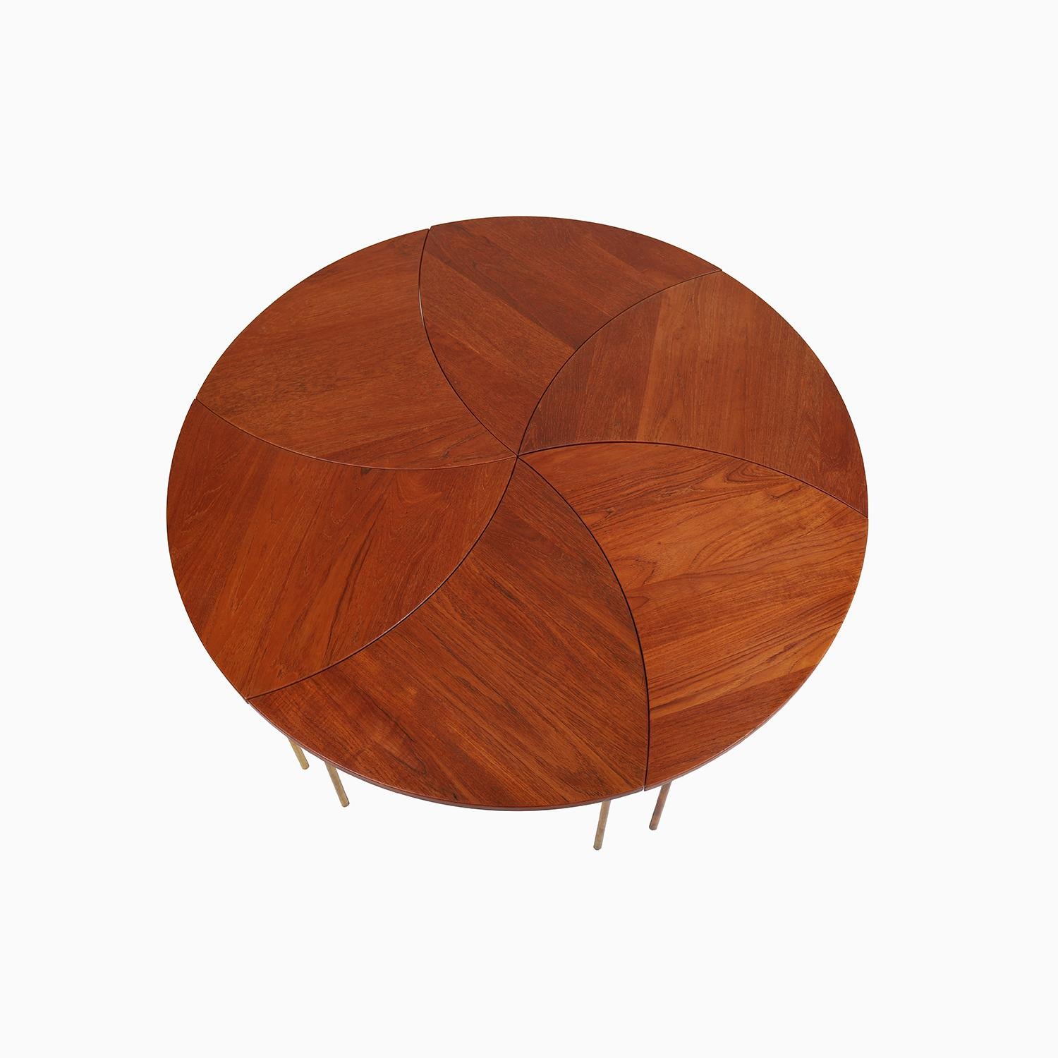 20th Century Scandinavian Modern Modular 'Pinwheel' Coffee Table in Teak by Hvidt & Molgaard For Sale