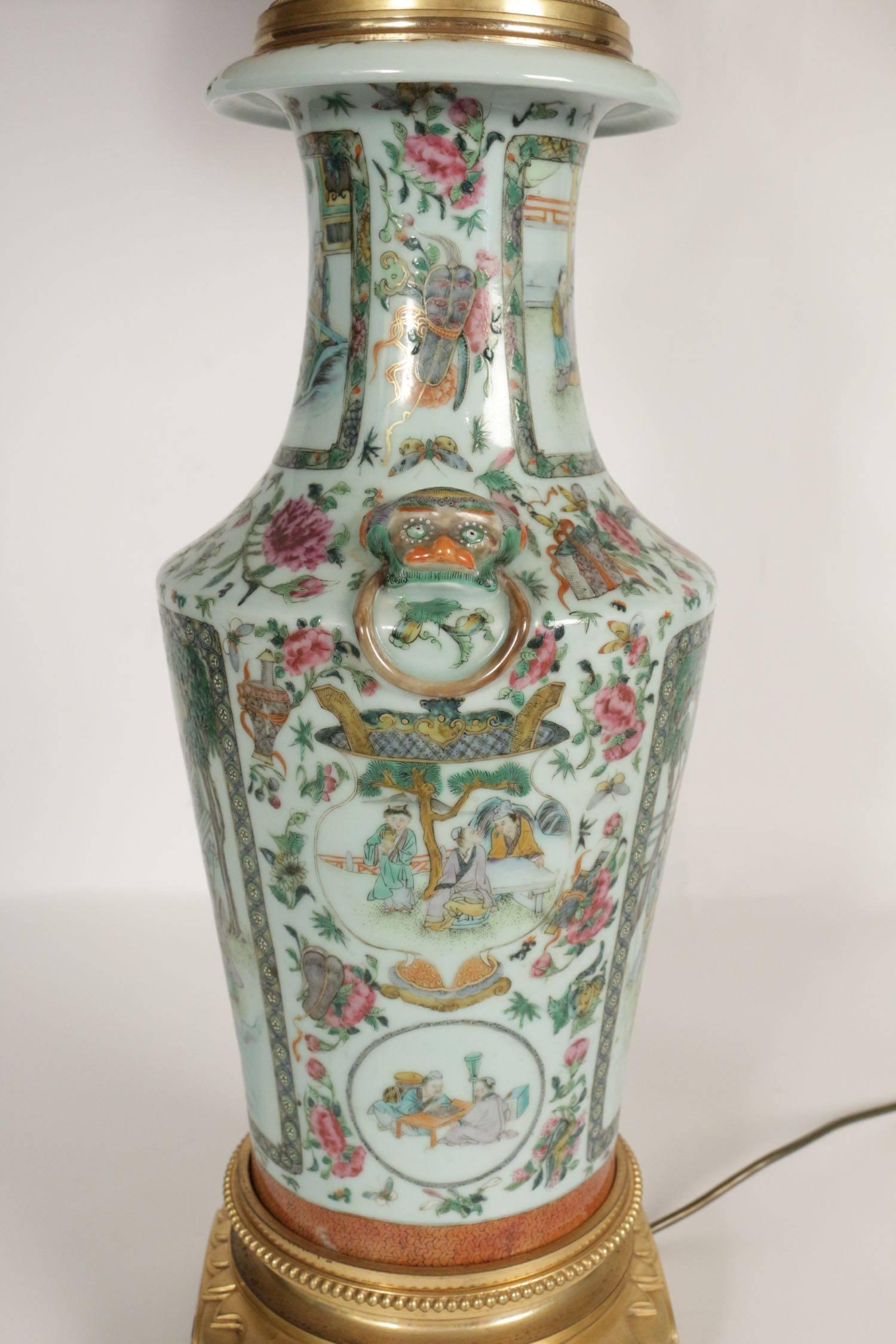Importance Chinese Lamp from the Beginning of the 20th Century 1