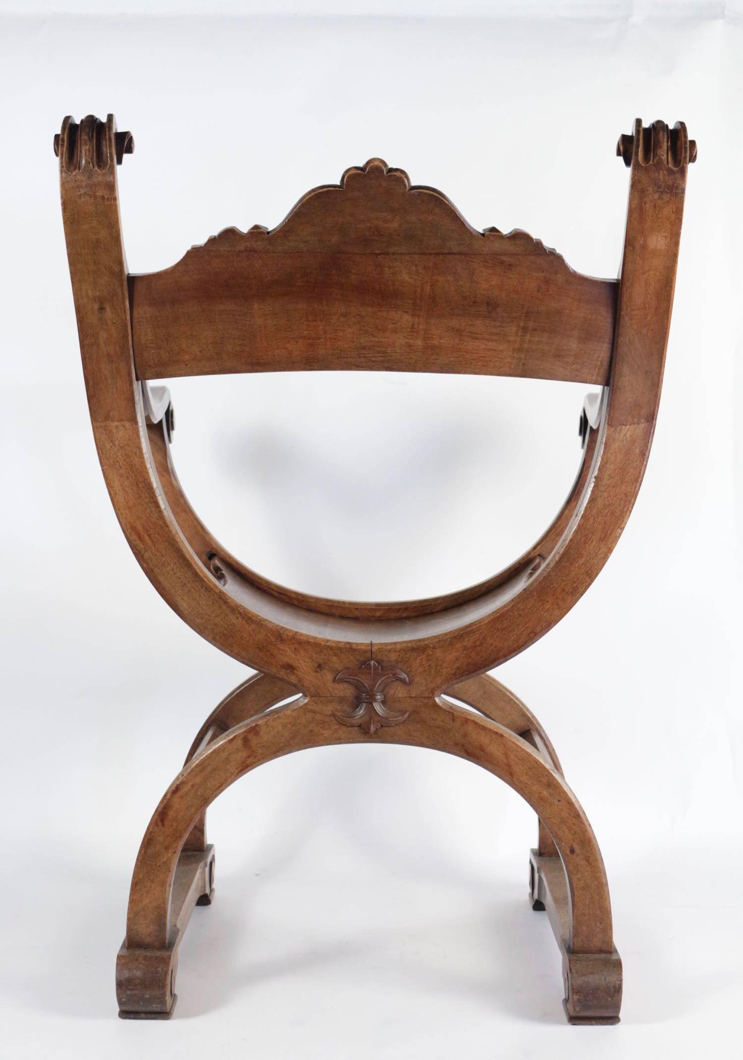 Dagobert or Curule Armchair from the End of the 19th Century In Excellent Condition In Saint-Ouen, FR
