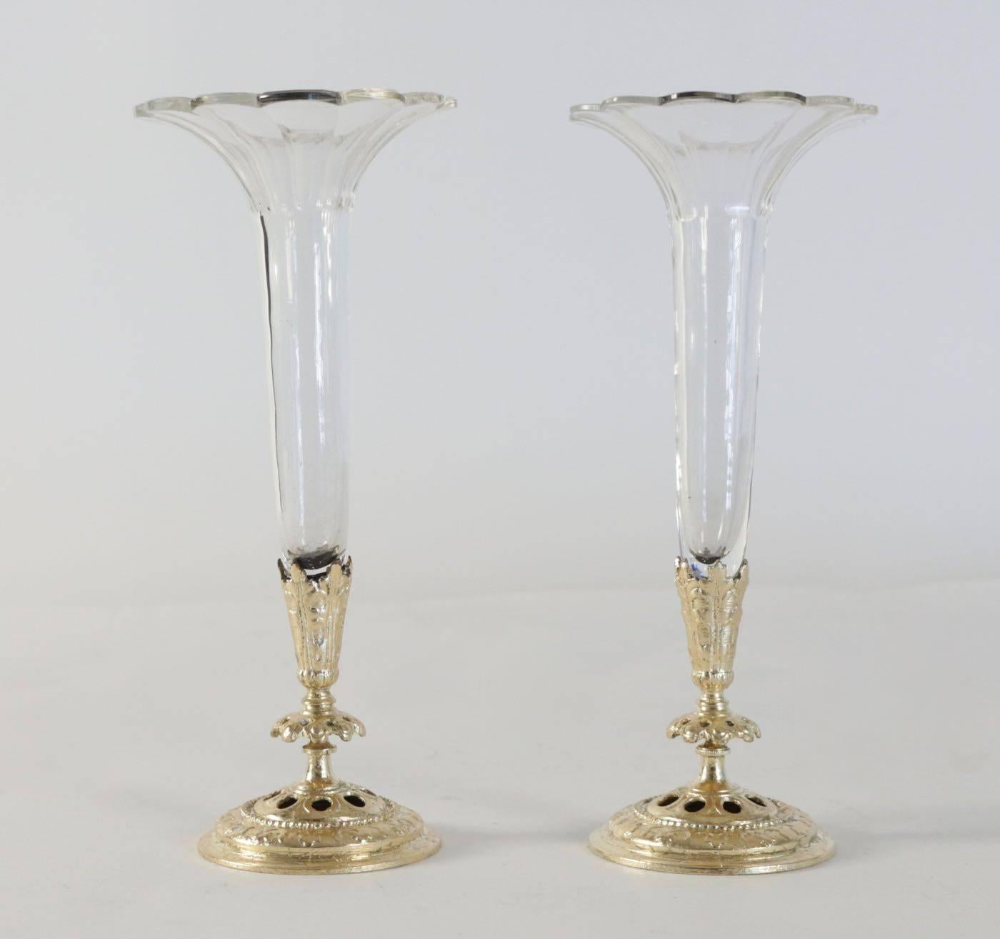 Pair of bud vases, crystal and gold gilt bronze and gold leaf, 19th century Napoleon III.
 