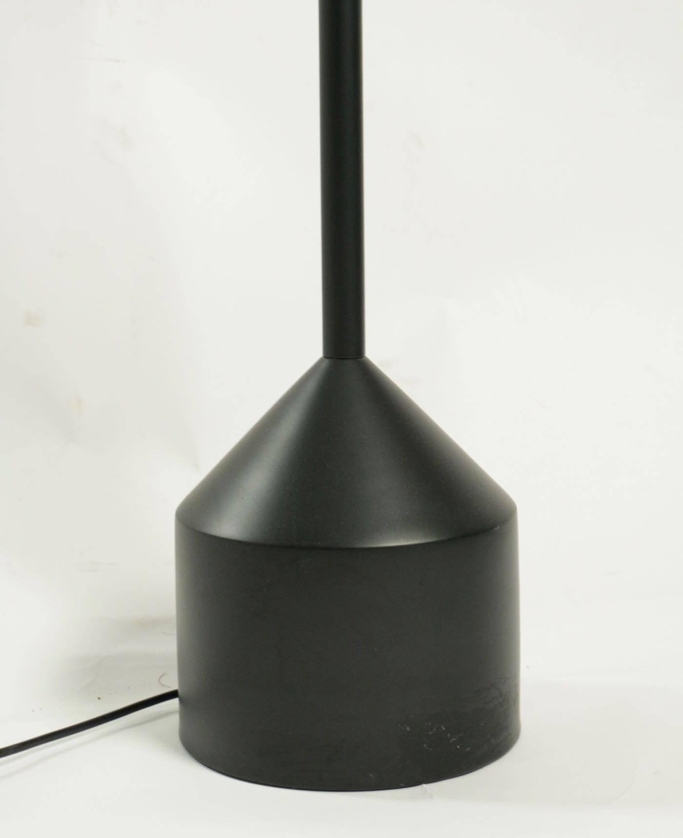 Modern Metal Painted Floor Lamp For Sale 1