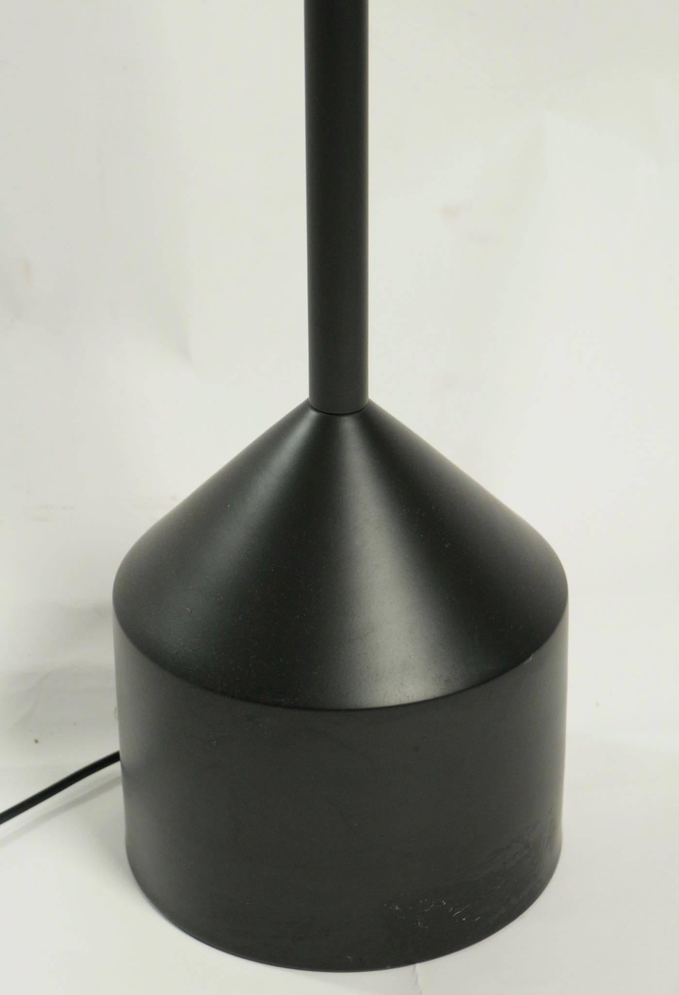 French Modern Metal Painted Floor Lamp For Sale