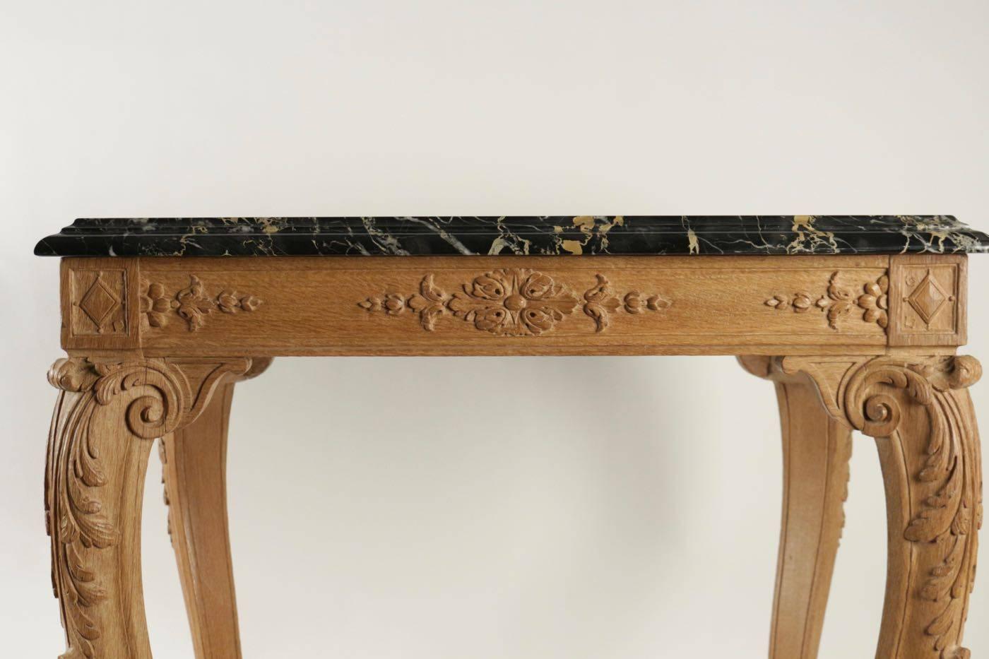 French Oak Hand-Carved Gueridon Table in the Style of Louis XV