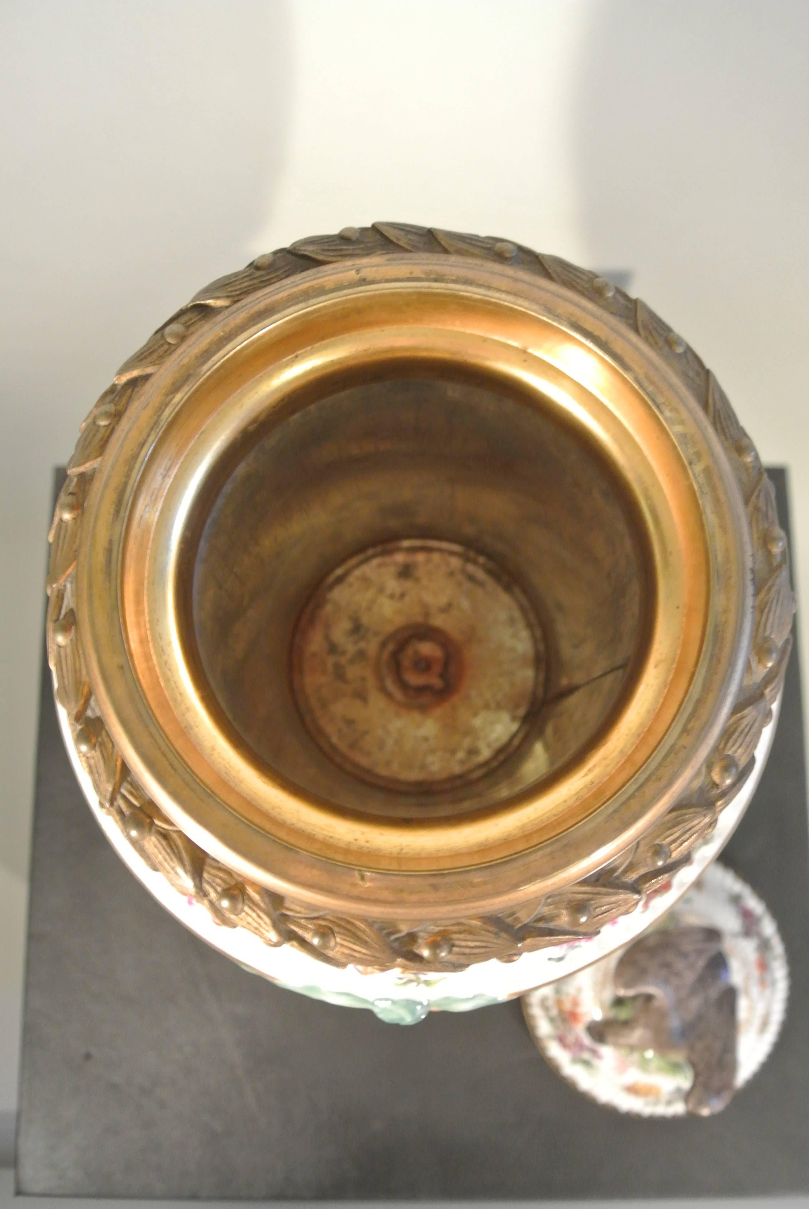 Covered Porcelain Bronze on Gilded Bronze Base from the 19th Century 1