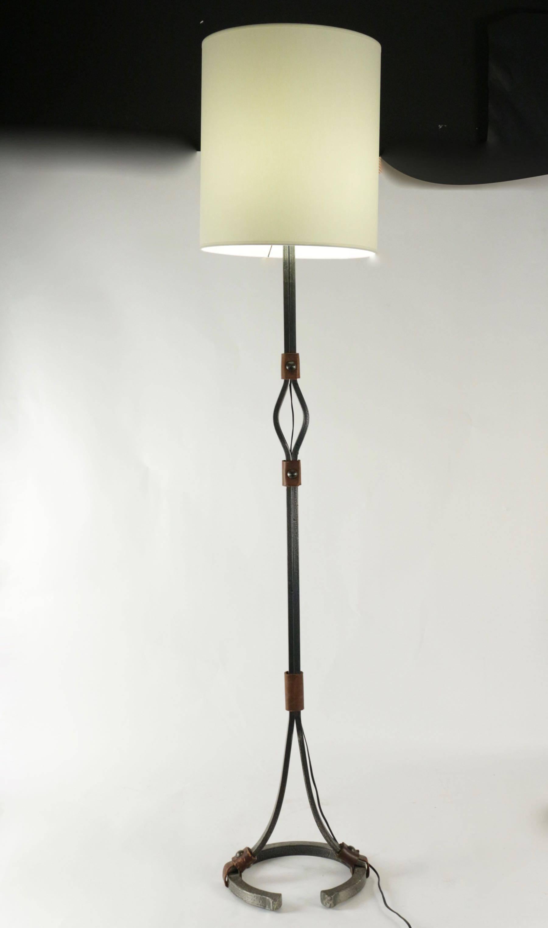 Mid-20th Century Floor Lamp from the 1960s in Wrought Iron and Leather For Sale