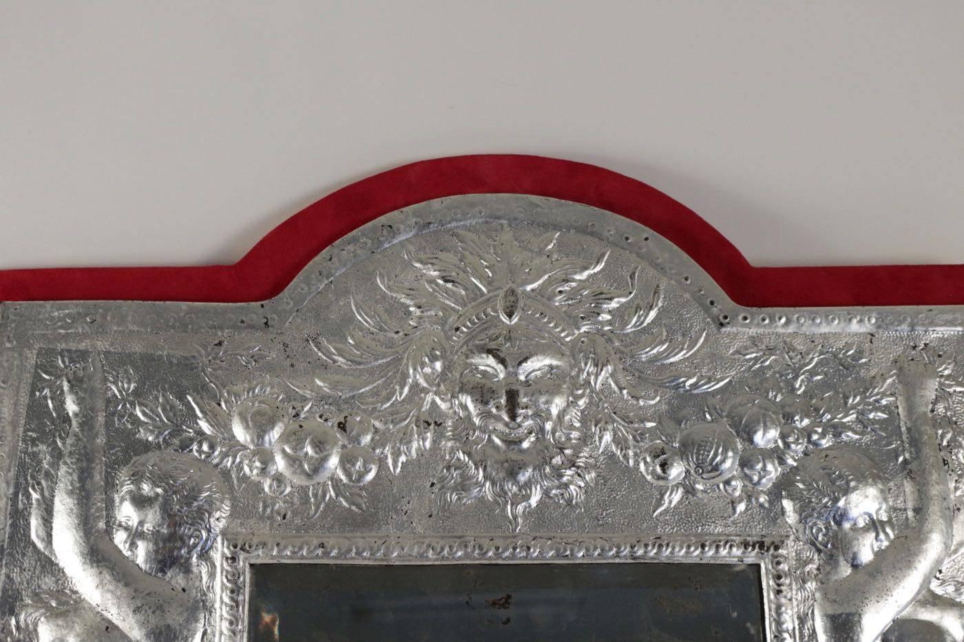 Specchio del XIX secolo in lastra d'argento. Periodo Napoleone III.
 